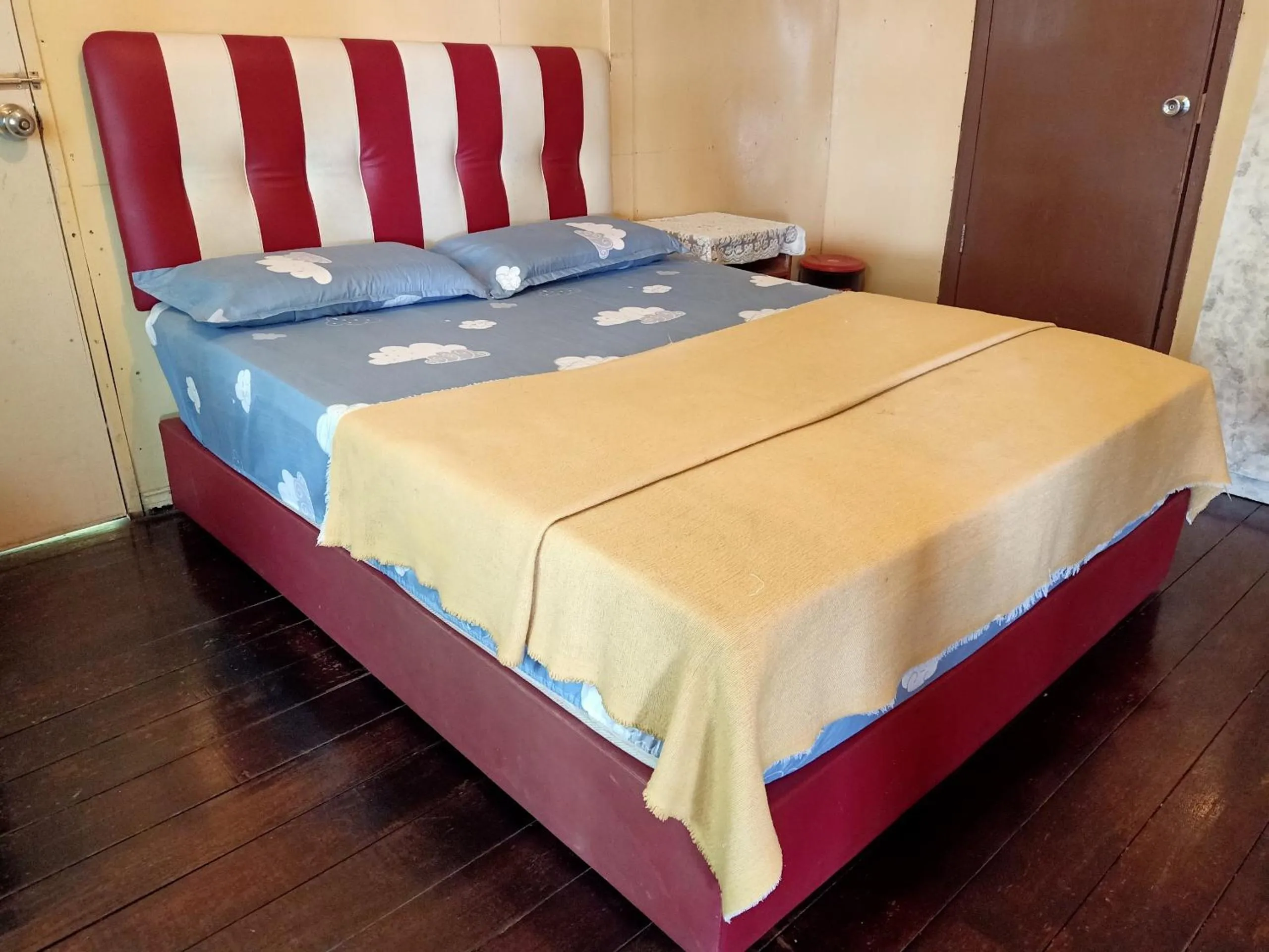 Bedroom, Bed in Hotel O Mountain Resthouse