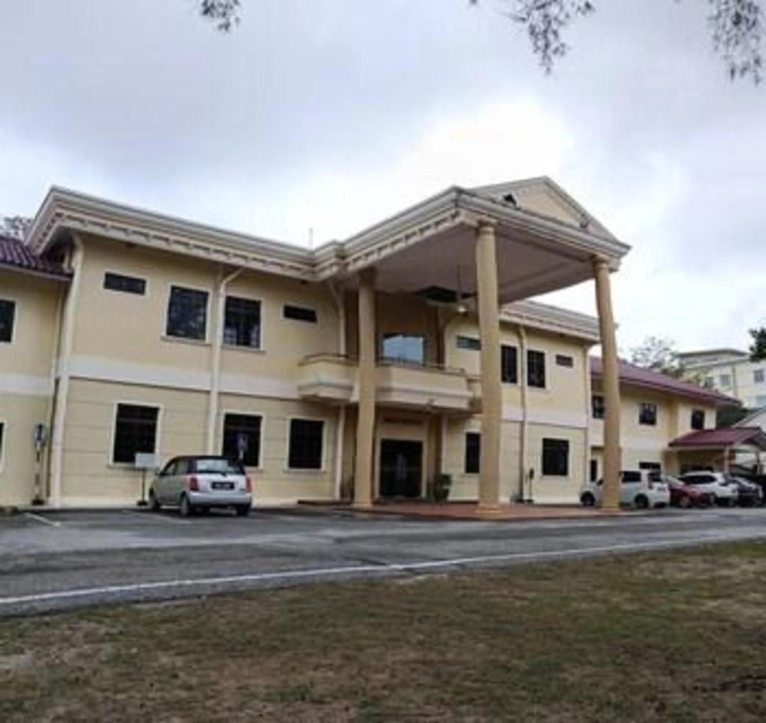 Property building in Capital O 90434 Marmoris House