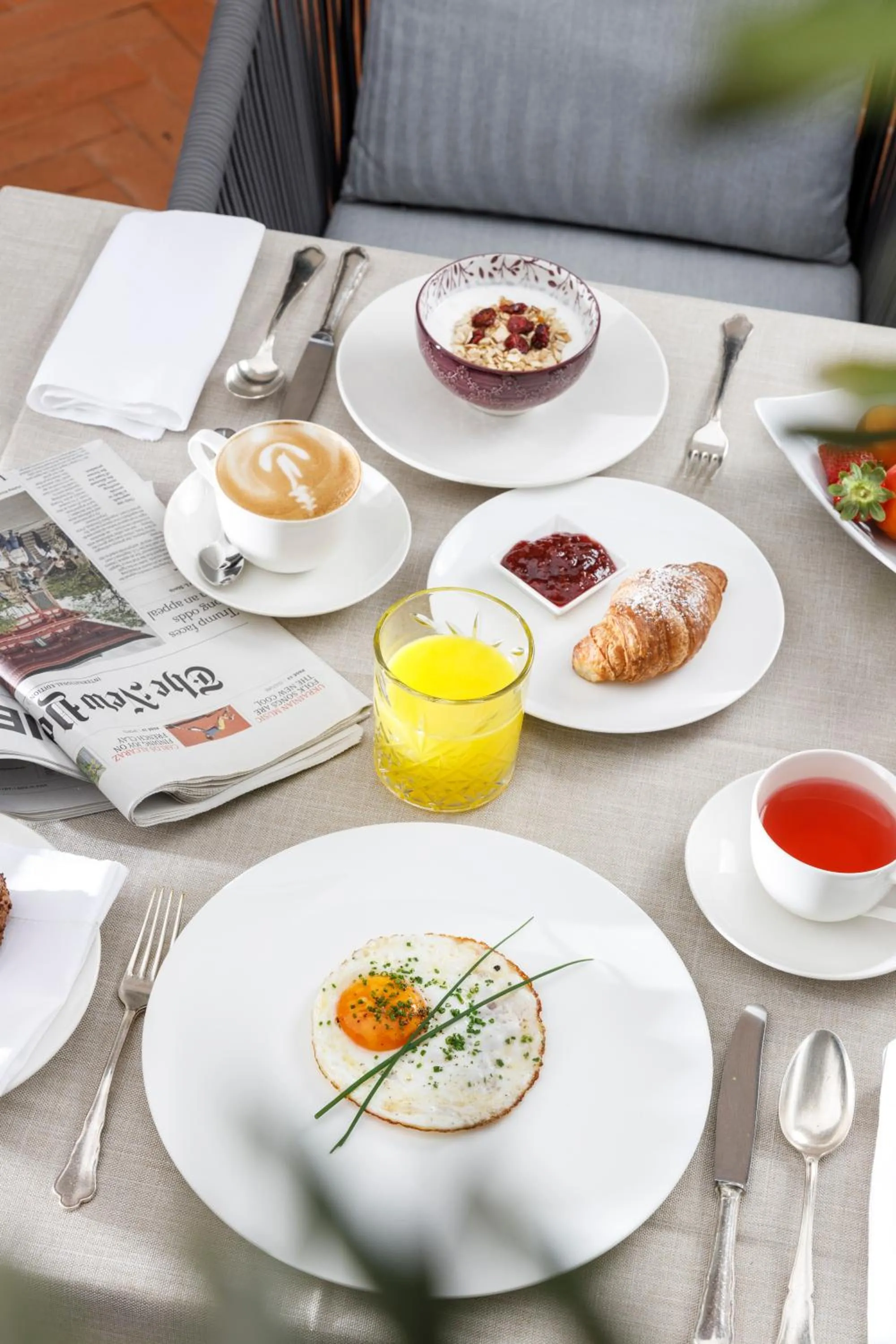 Breakfast in Hotel Pienzenau Am Schlosspark