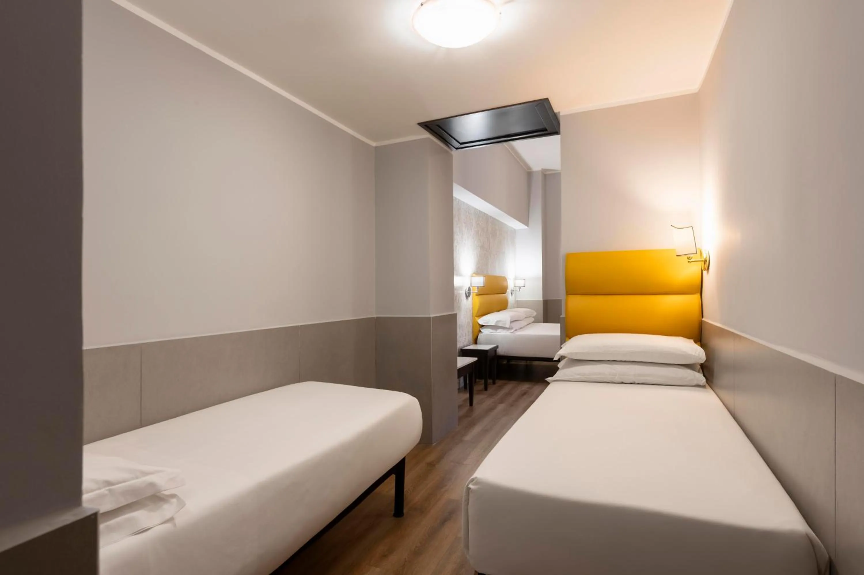 Photo of the whole room, Bed in Hotel Virgilio