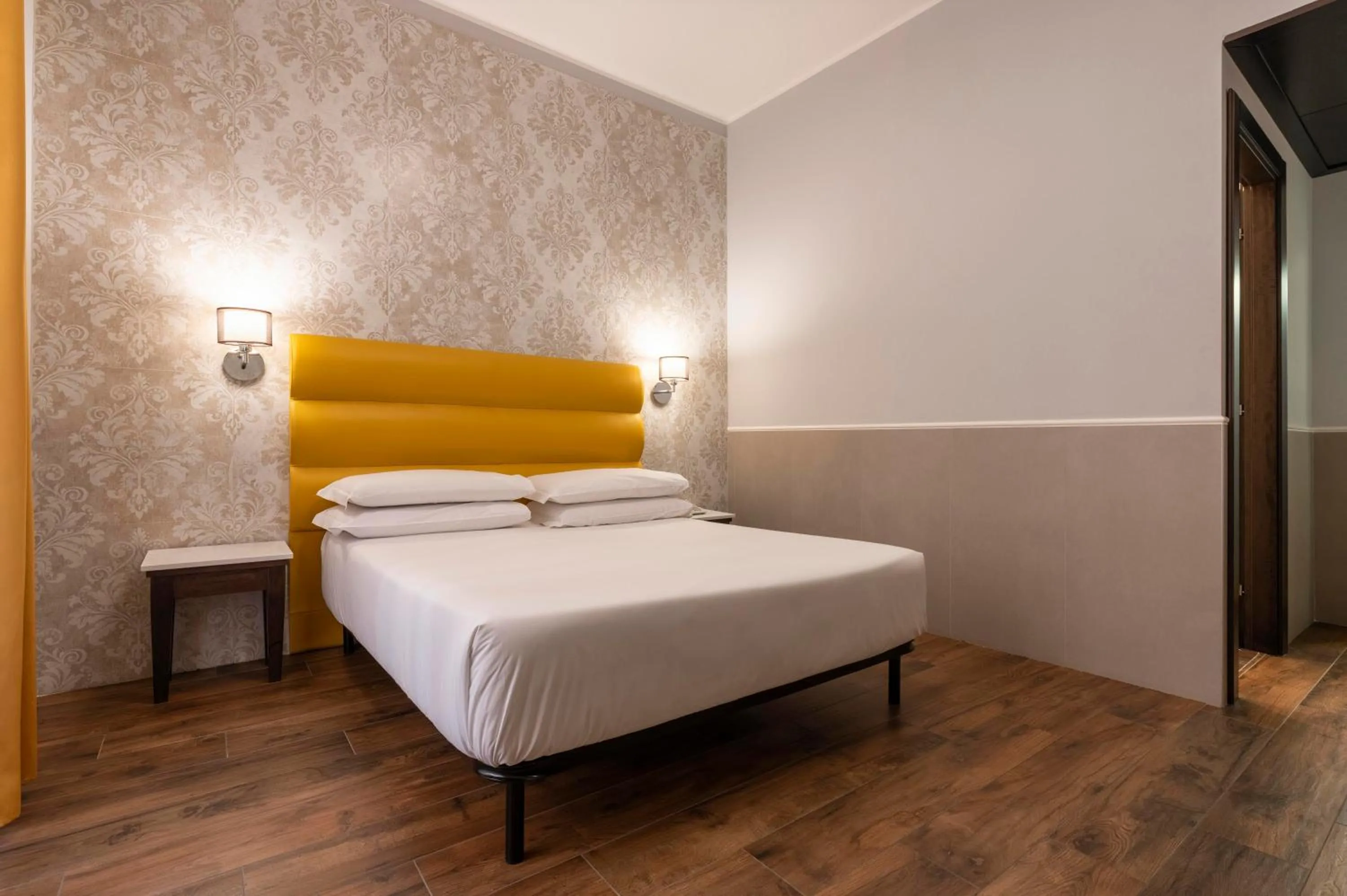 Bed in Hotel Virgilio