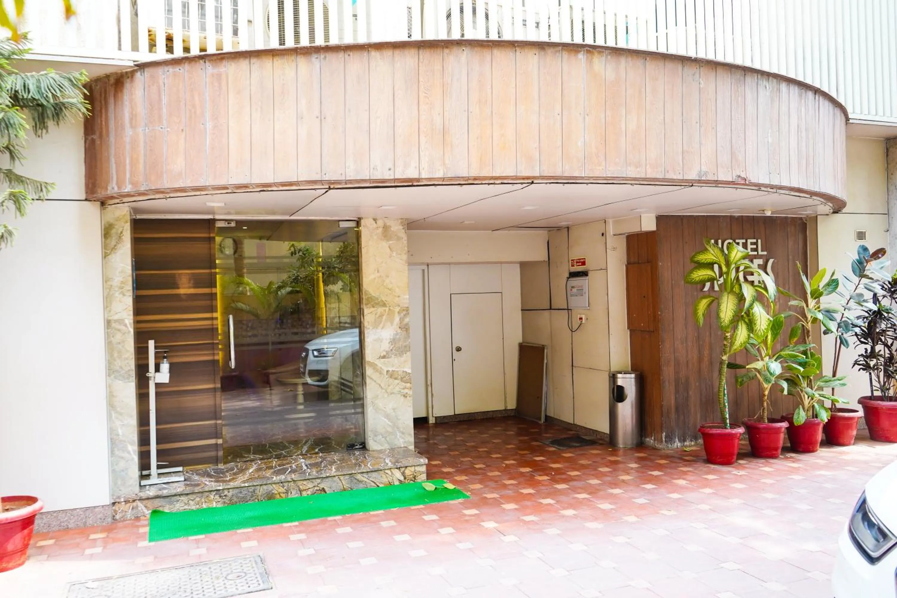 Facade/entrance in Hotel Spices Navi Mumbai