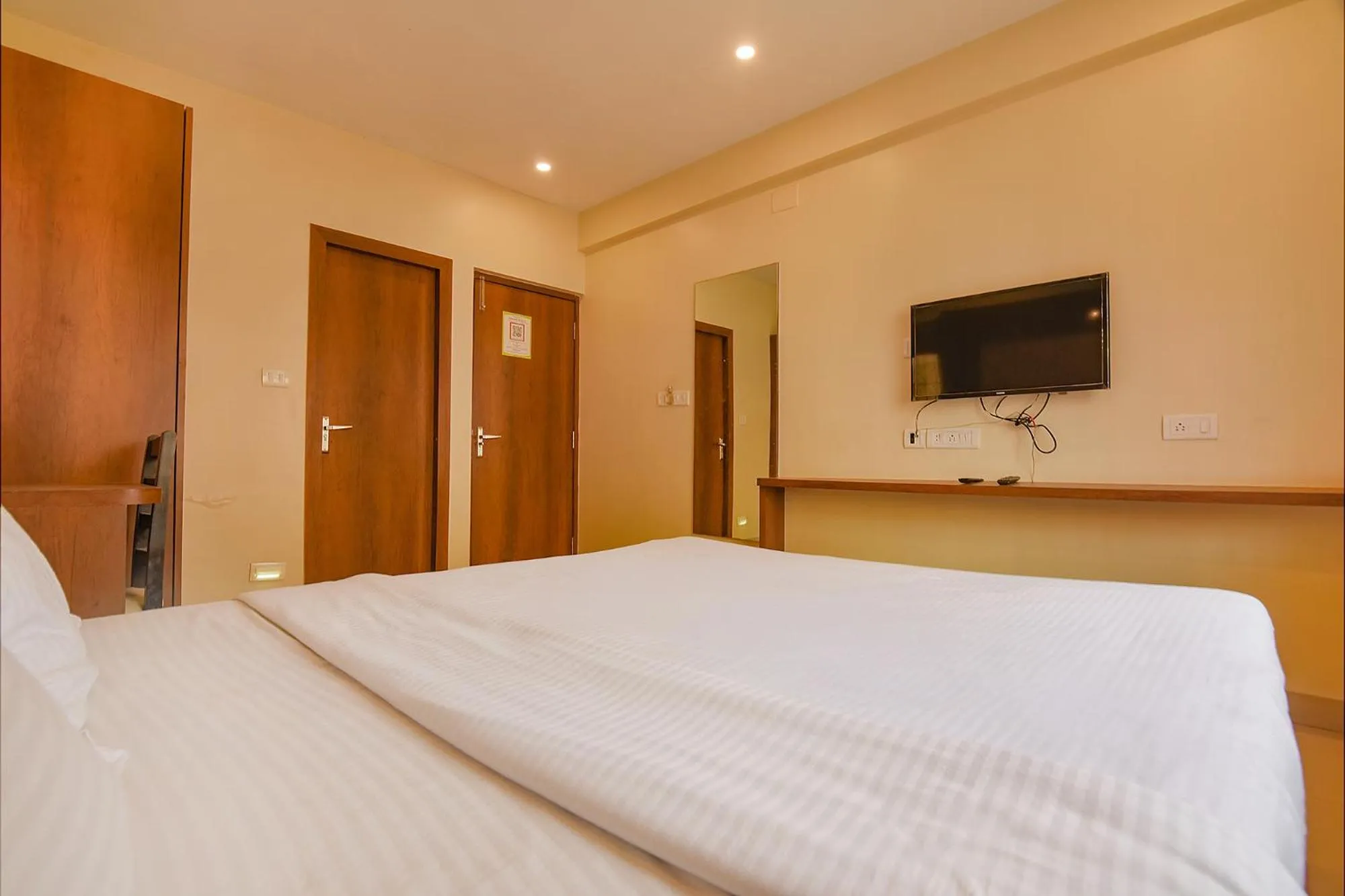 Bedroom, Bed in Via Dream Plaza