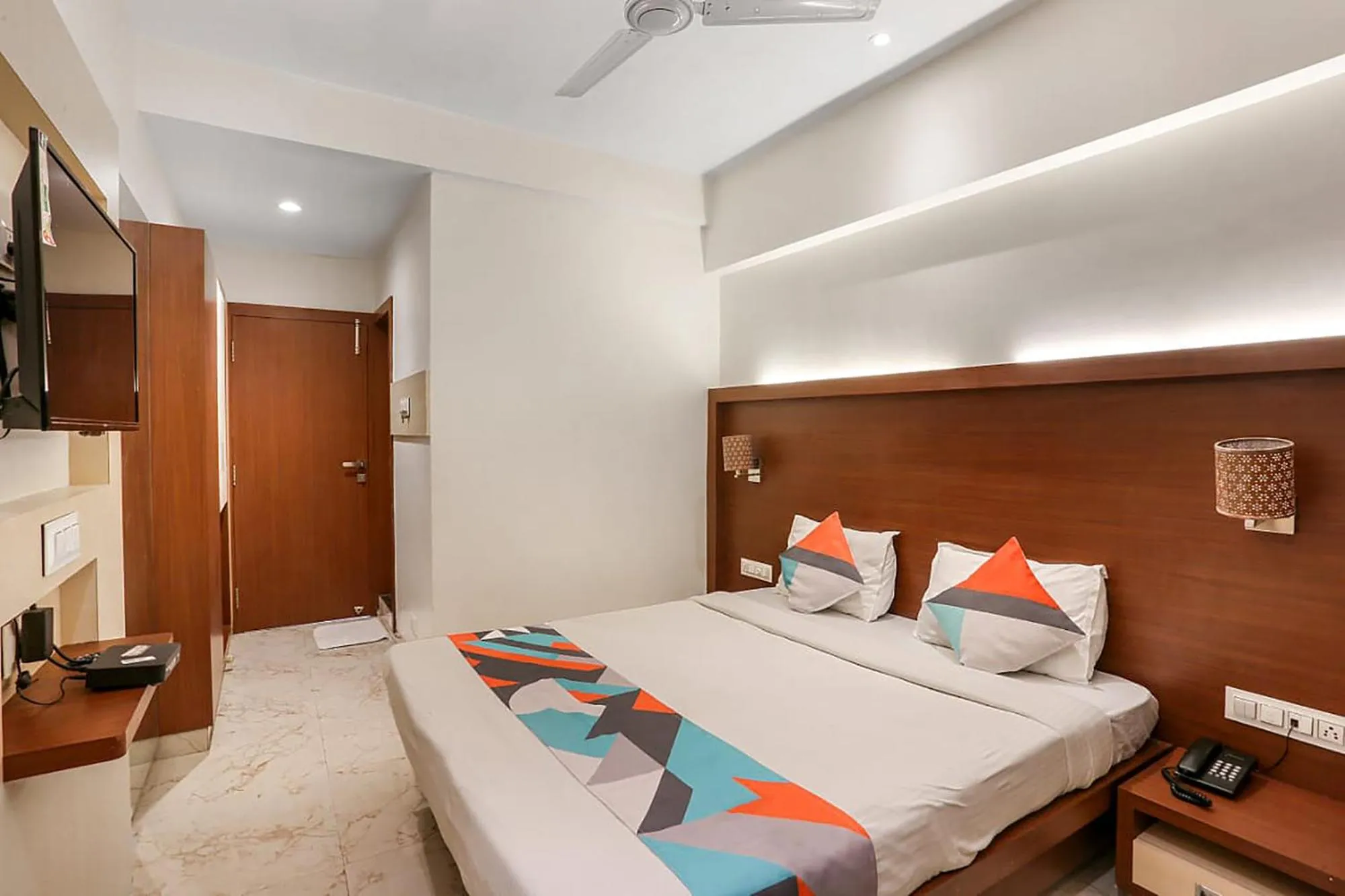 Bed in FabHotel Spring inn - Nr Borivali Station