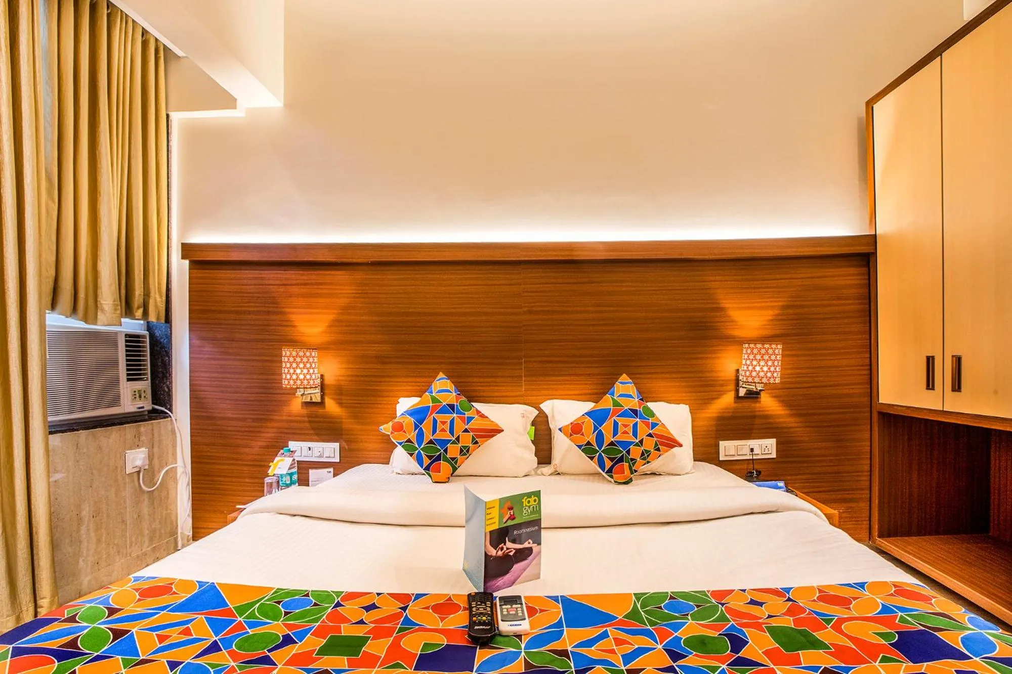 Bed in FabHotel Spring inn - Nr Borivali Station