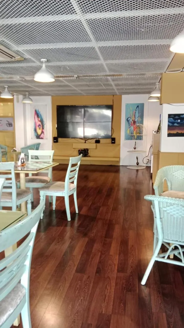 Hotel The Enchanted Residence