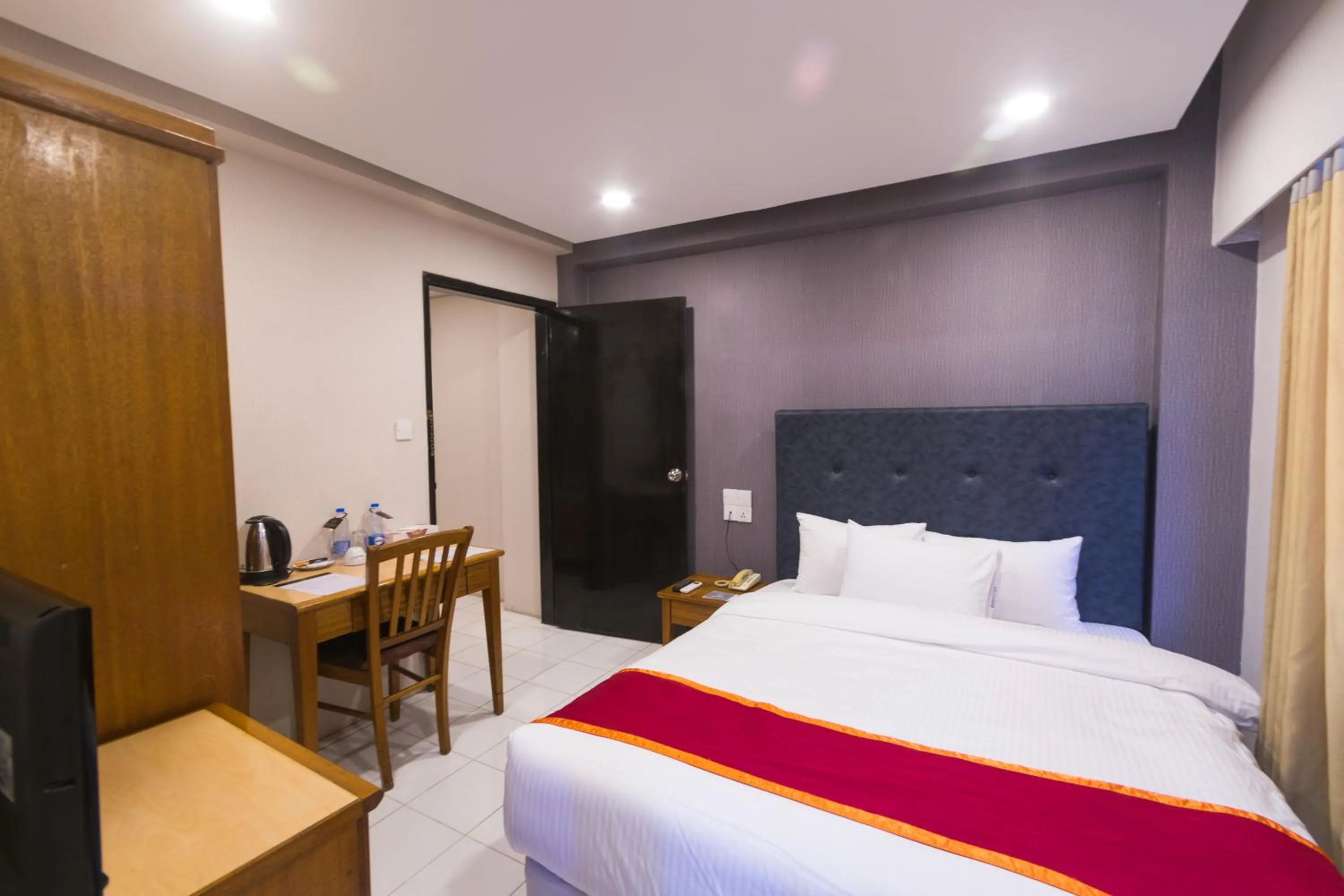 Bedroom, Bed in Hotel The Enchanted Residence