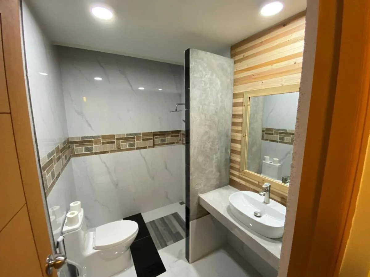 Toilet in Suffix Retreat - Stay, Dive & Explore Fuvahmulah