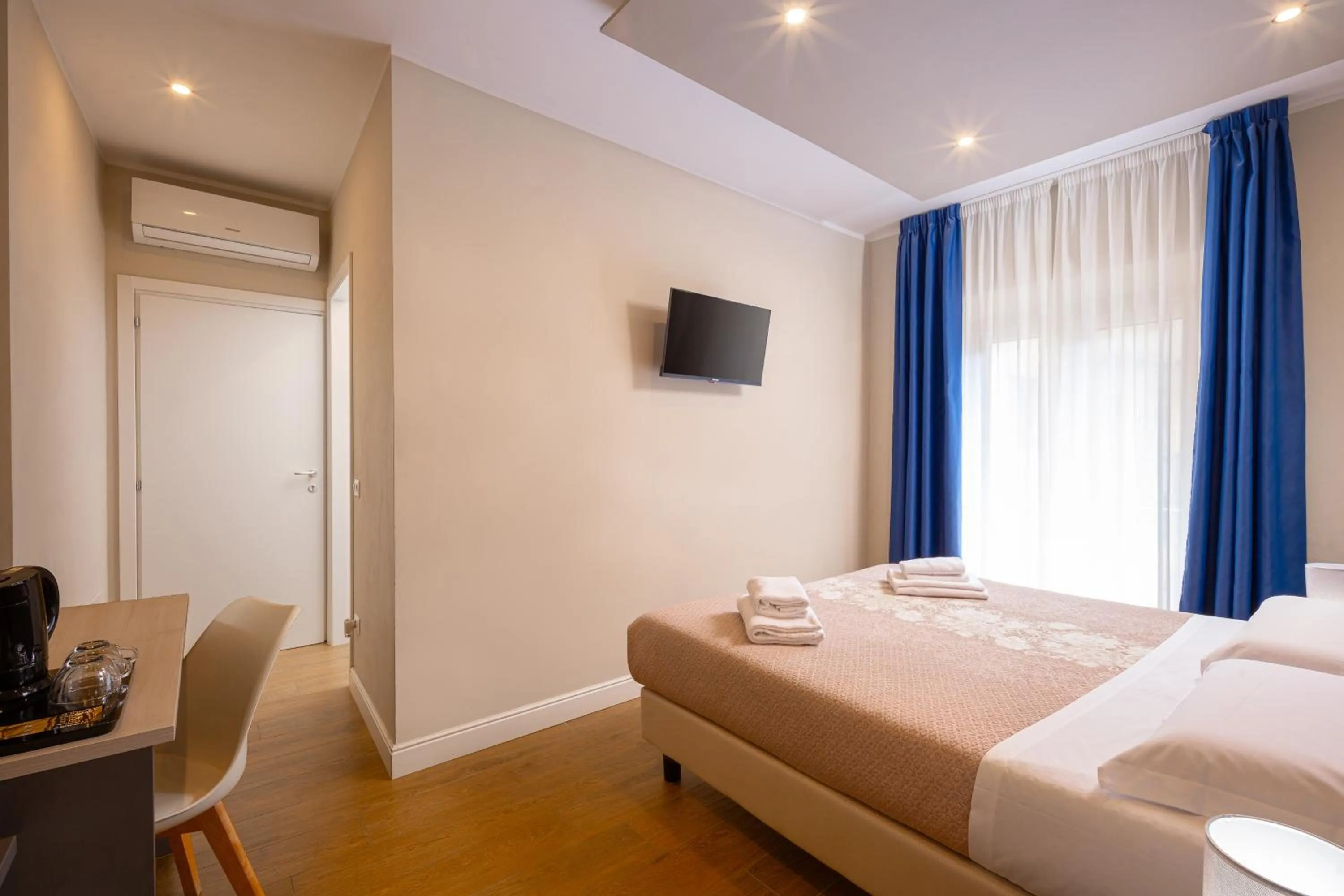 Bedroom, Bed in Hotel Bijou Roof Terrace