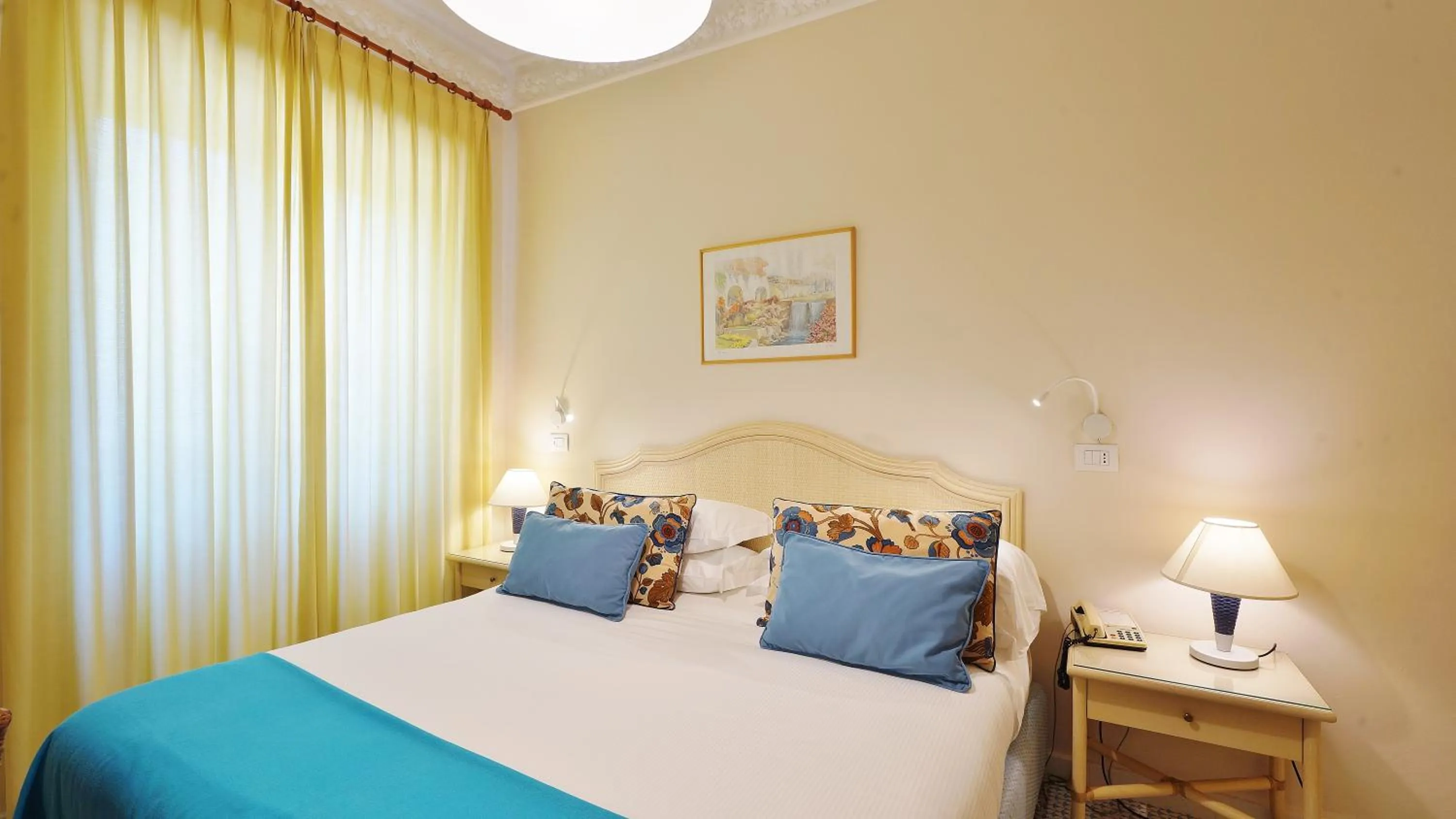 Bed in Grand Hotel Aminta