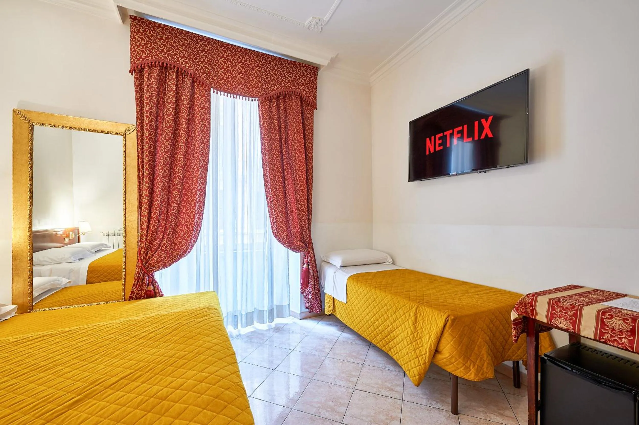 Bed in Hotel Virginia