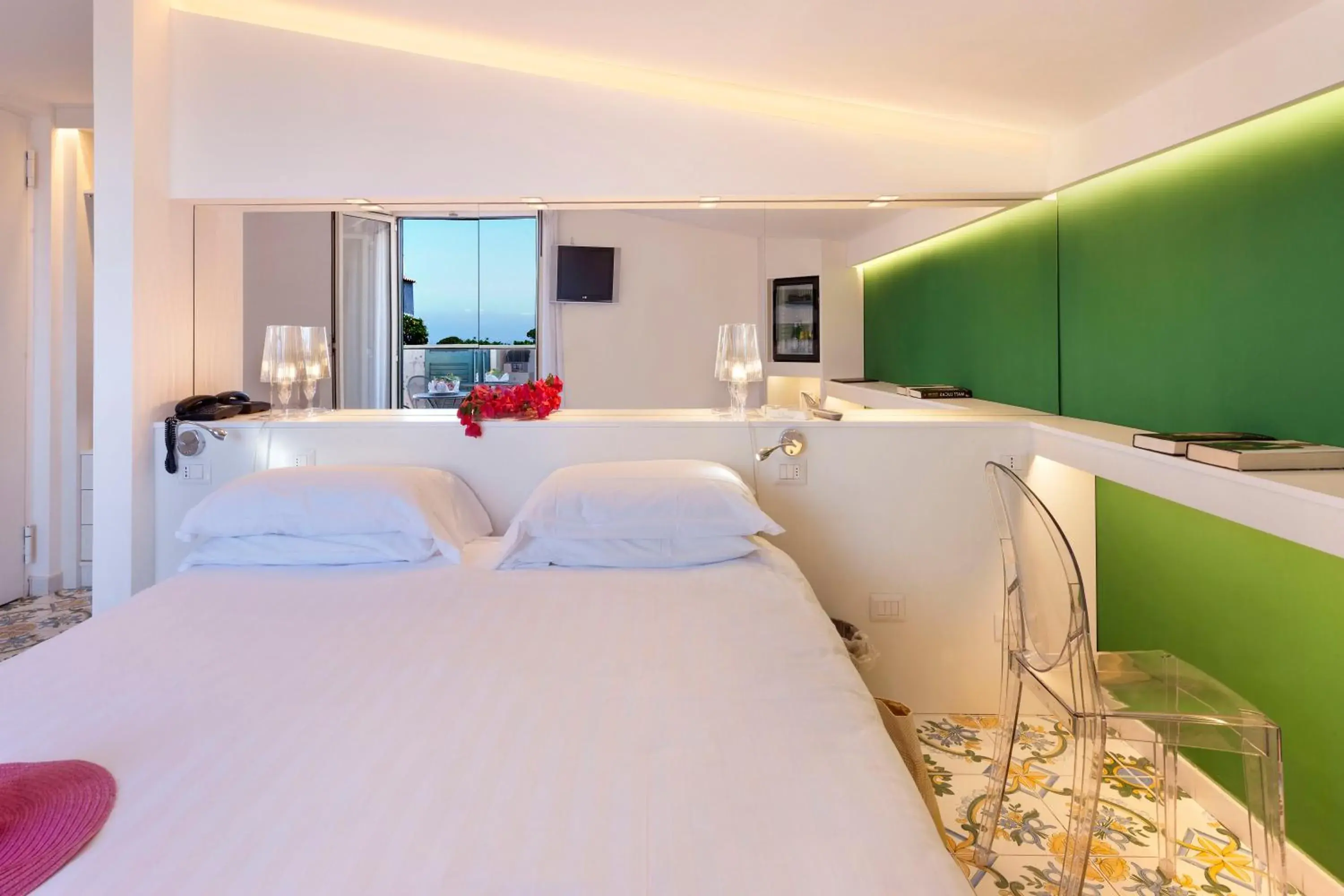 Panoramic Double Room With Balcony in Hotel Alpha Panoramic Double Room With Balcony in Hotel Alpha