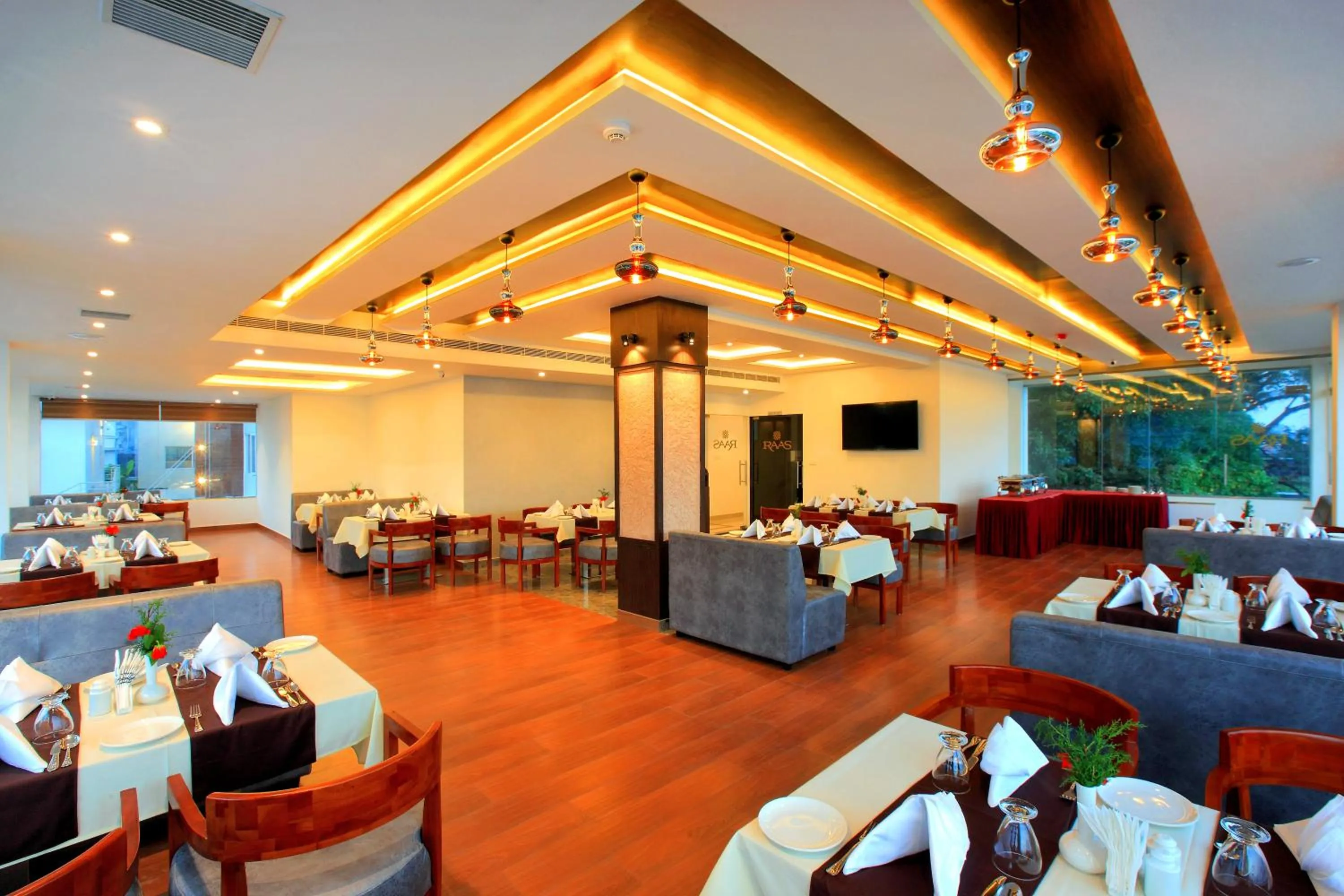 Restaurant/places to eat in RAAS Residency
