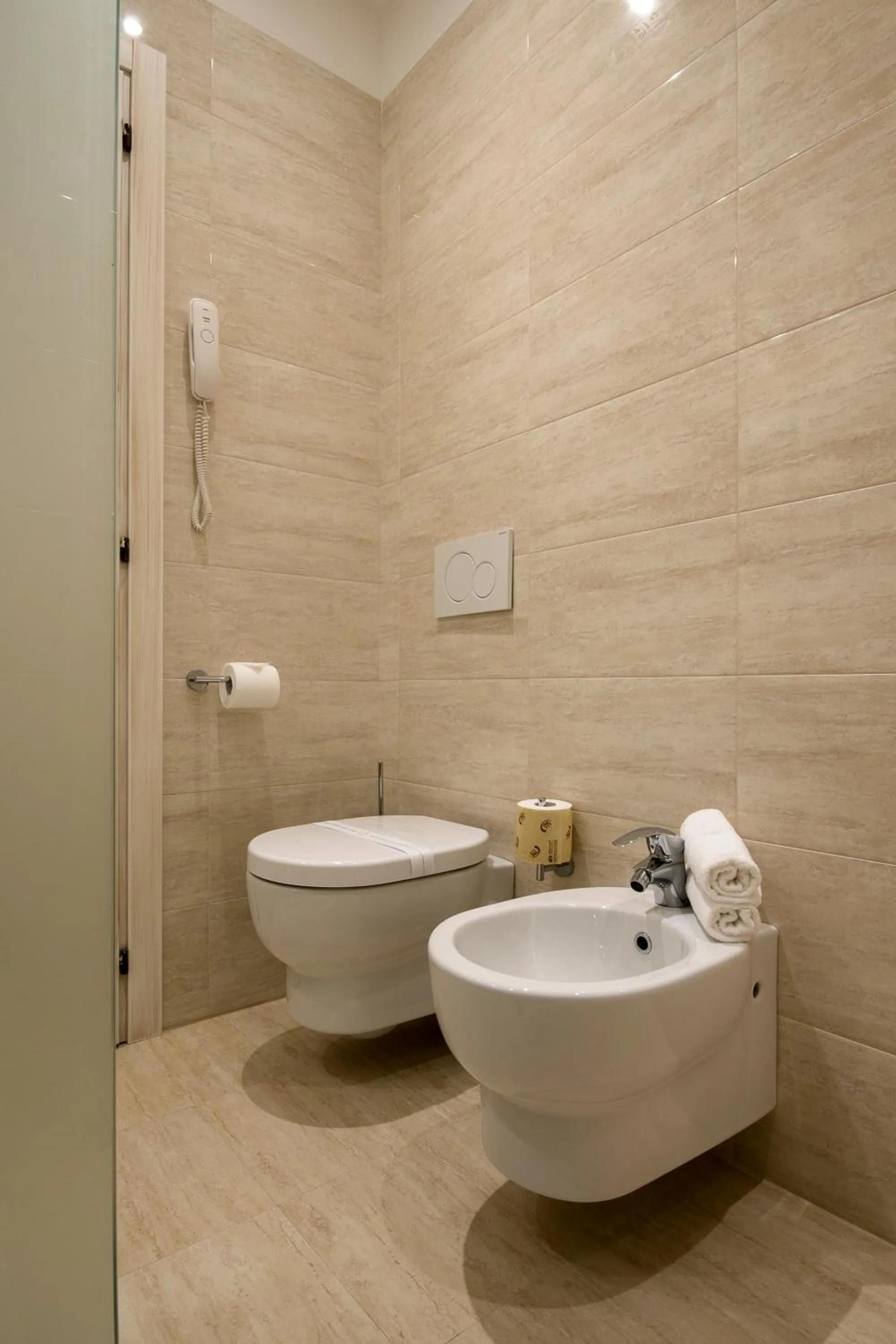 Bathroom in Hotel Executive