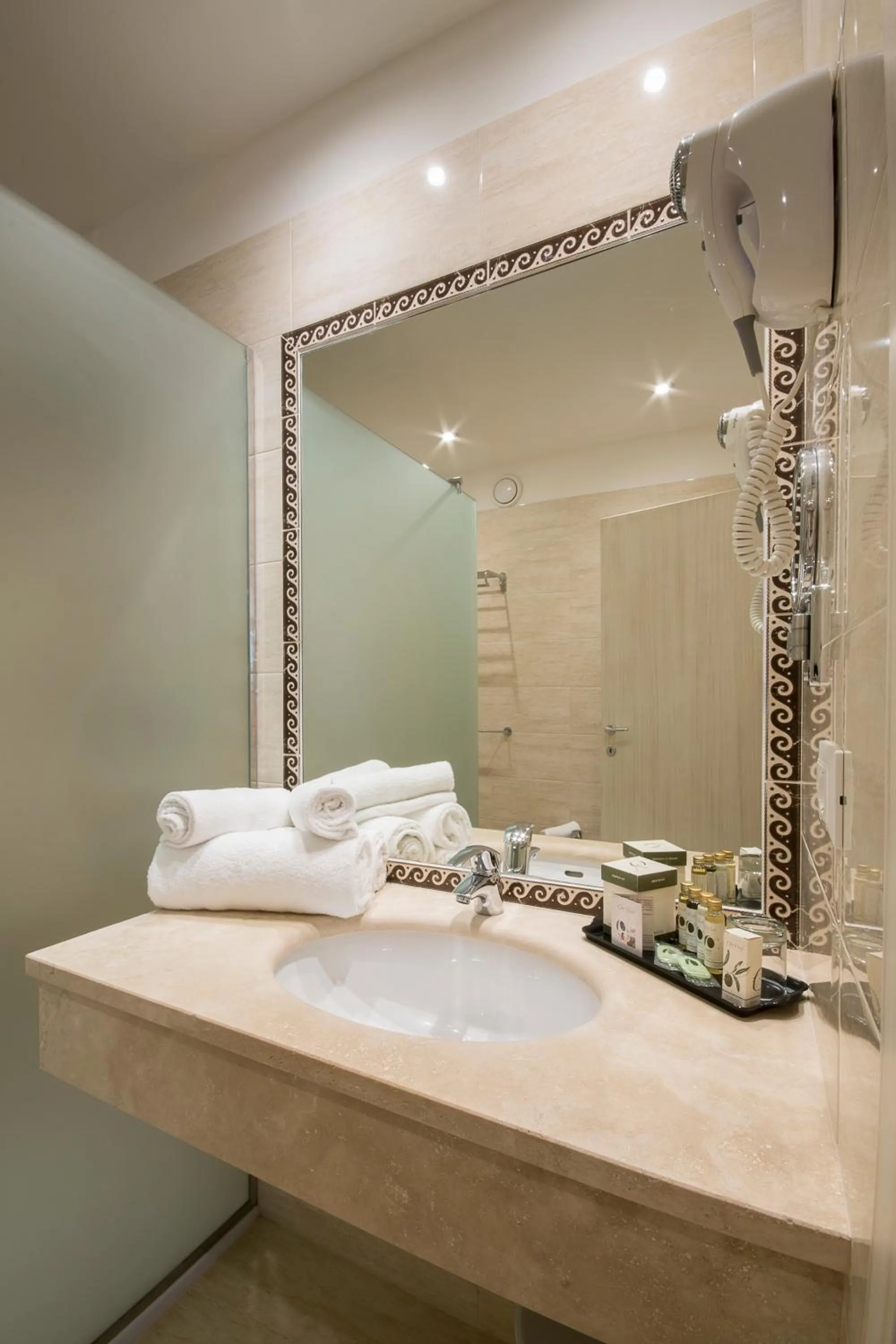 Bathroom in Hotel Executive