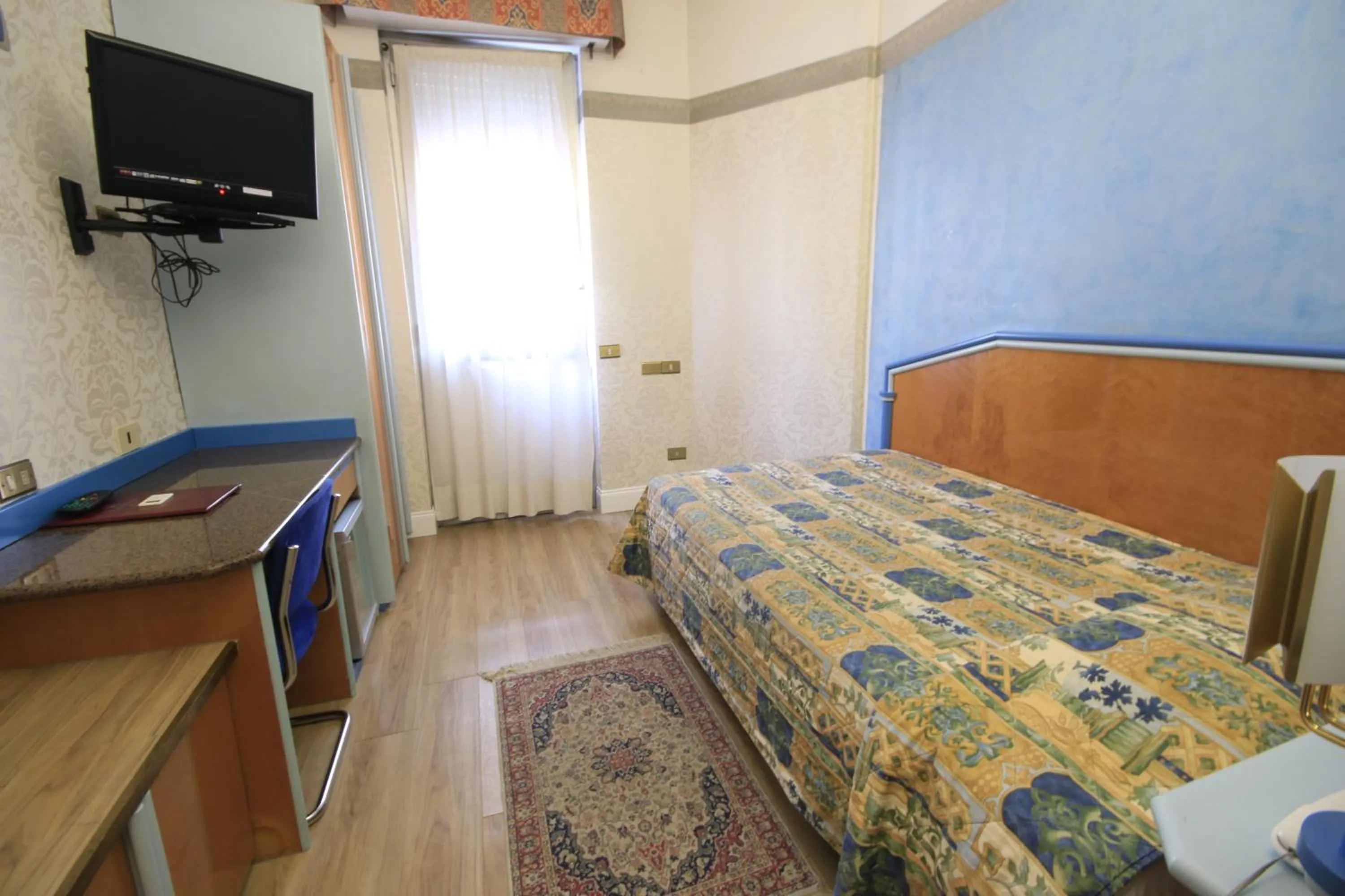 Photo of the whole room, Bed in Hotel Lido