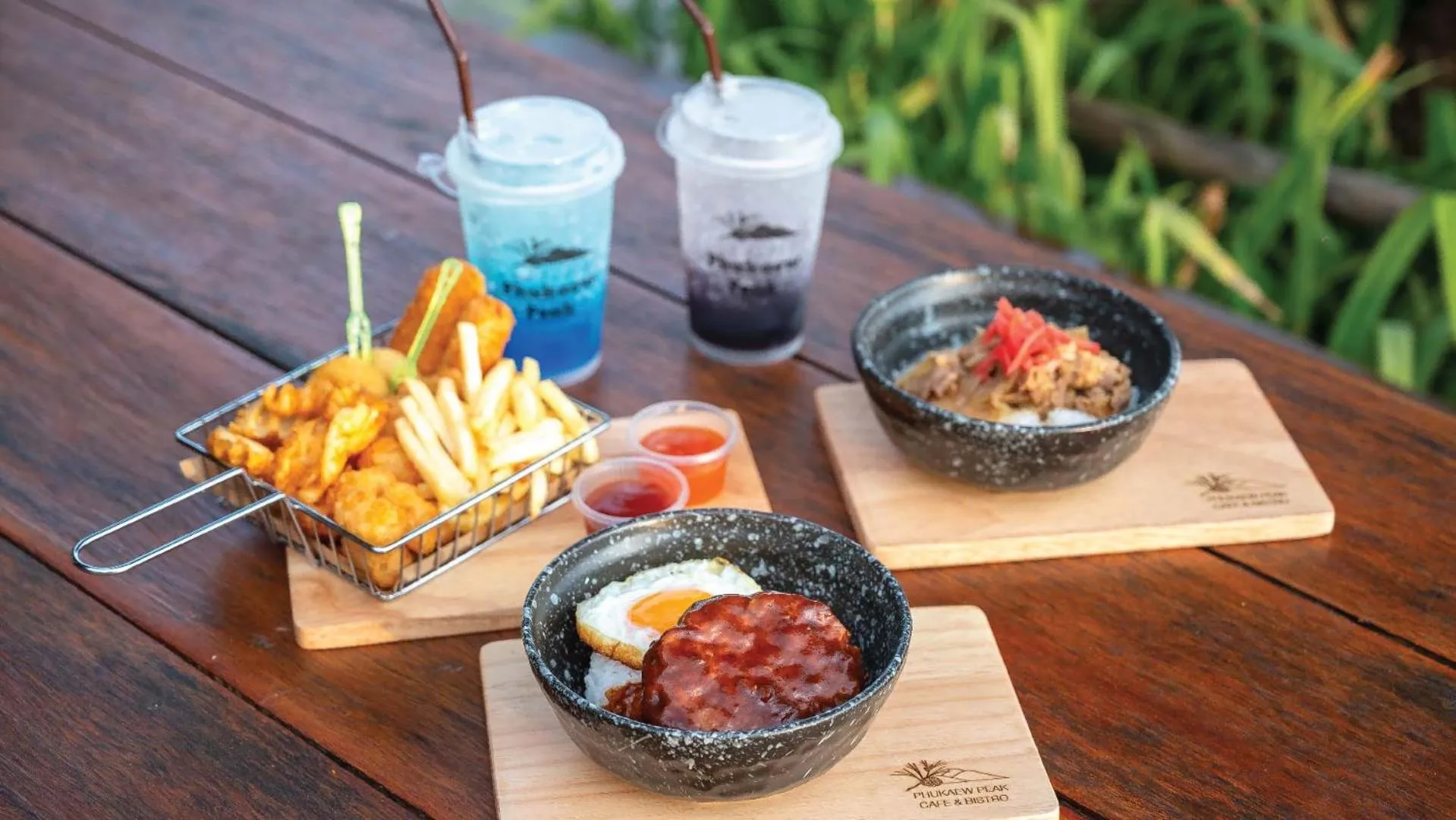 On-site shops in Phukaew Resort & Adventure Park