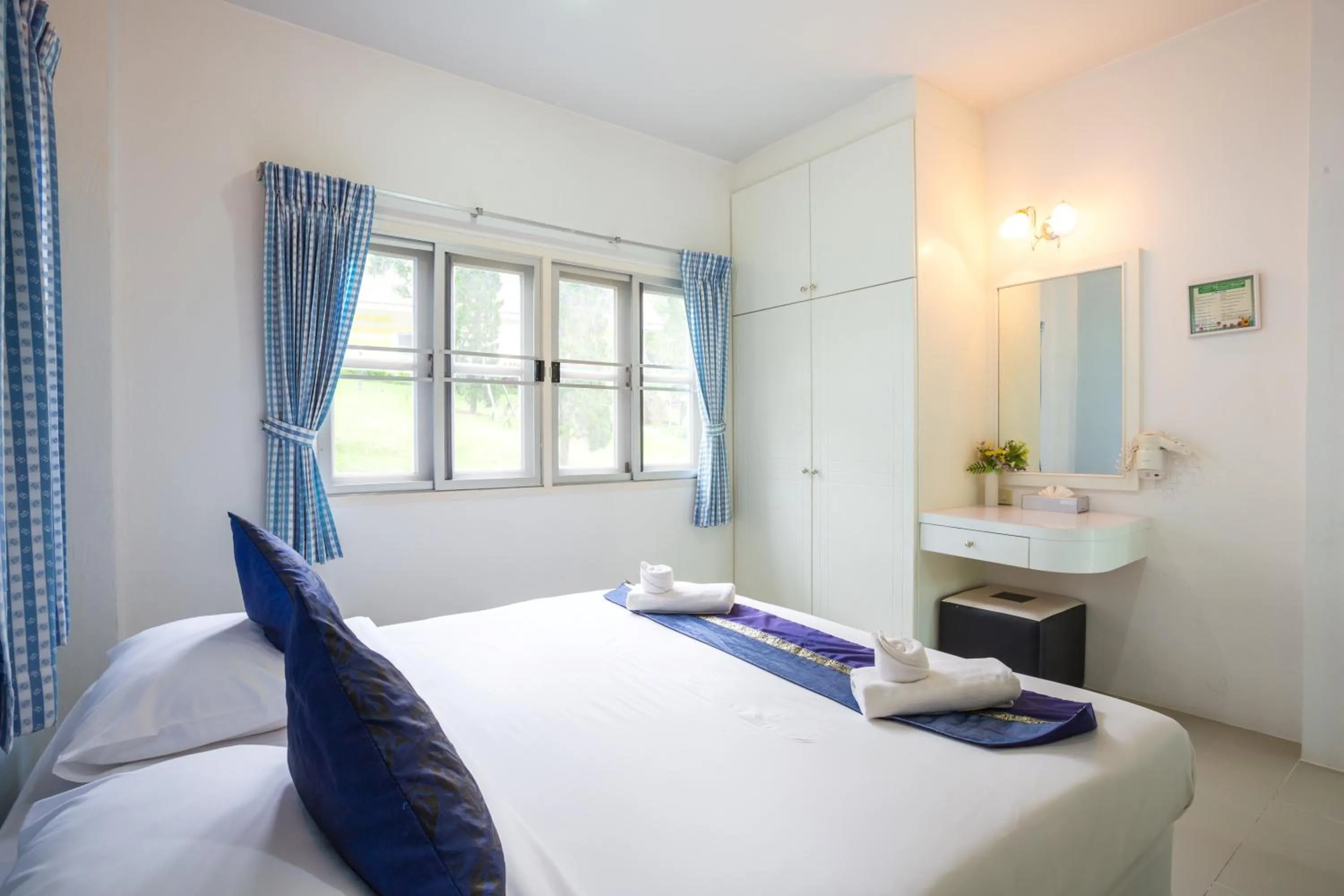 Bed in Phukaew Resort & Adventure Park