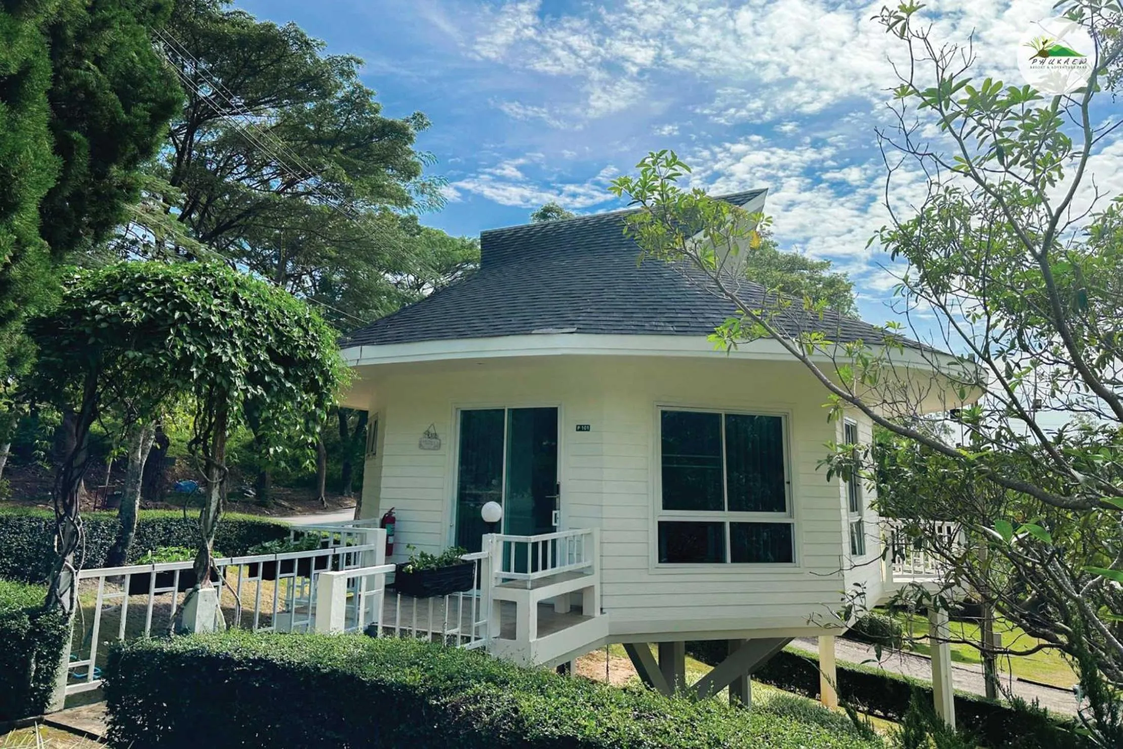 Phukaew Resort & Adventure Park