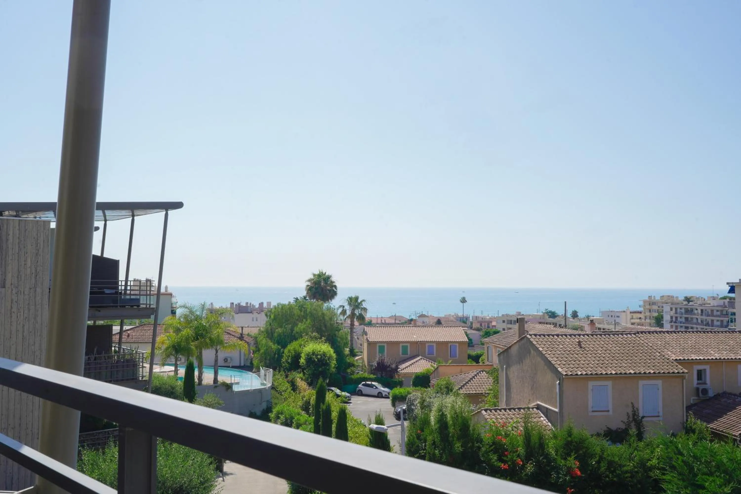 Photo of the whole room in Thalazur Antibes - Résidence & Spa