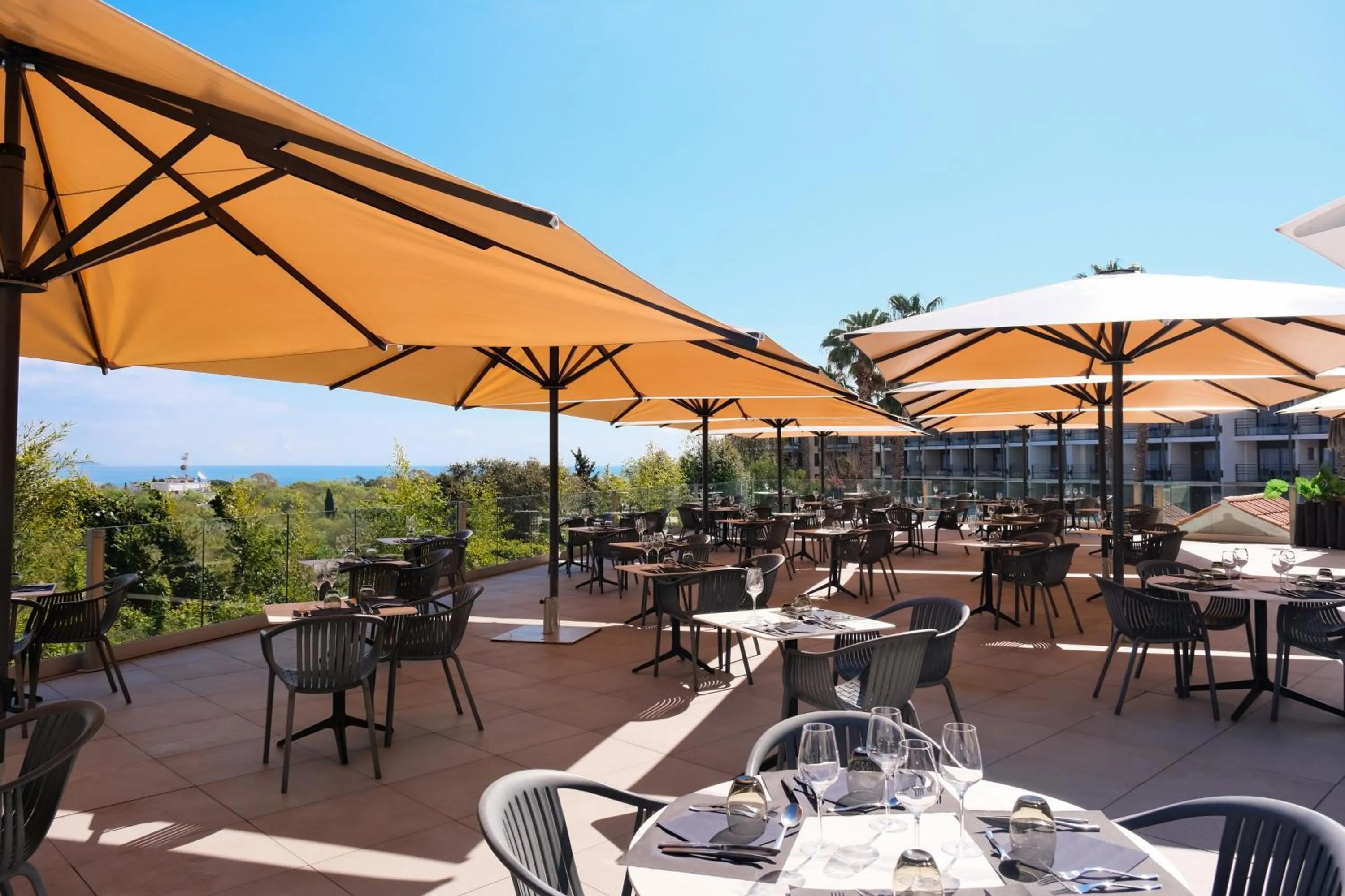 Restaurant/places to eat in Thalazur Antibes - Résidence & Spa
