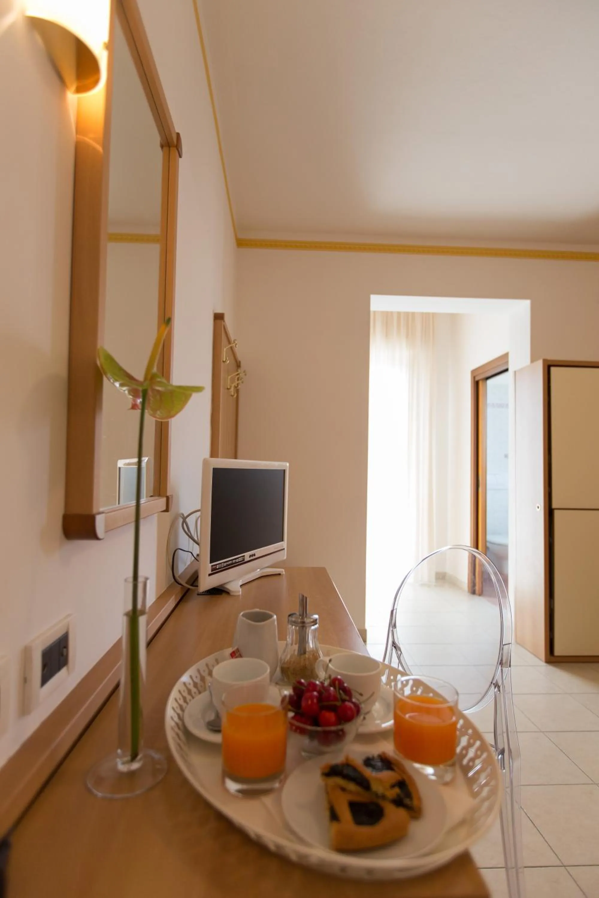 Ristorante Hotel Lucia - 100 mt dal mare