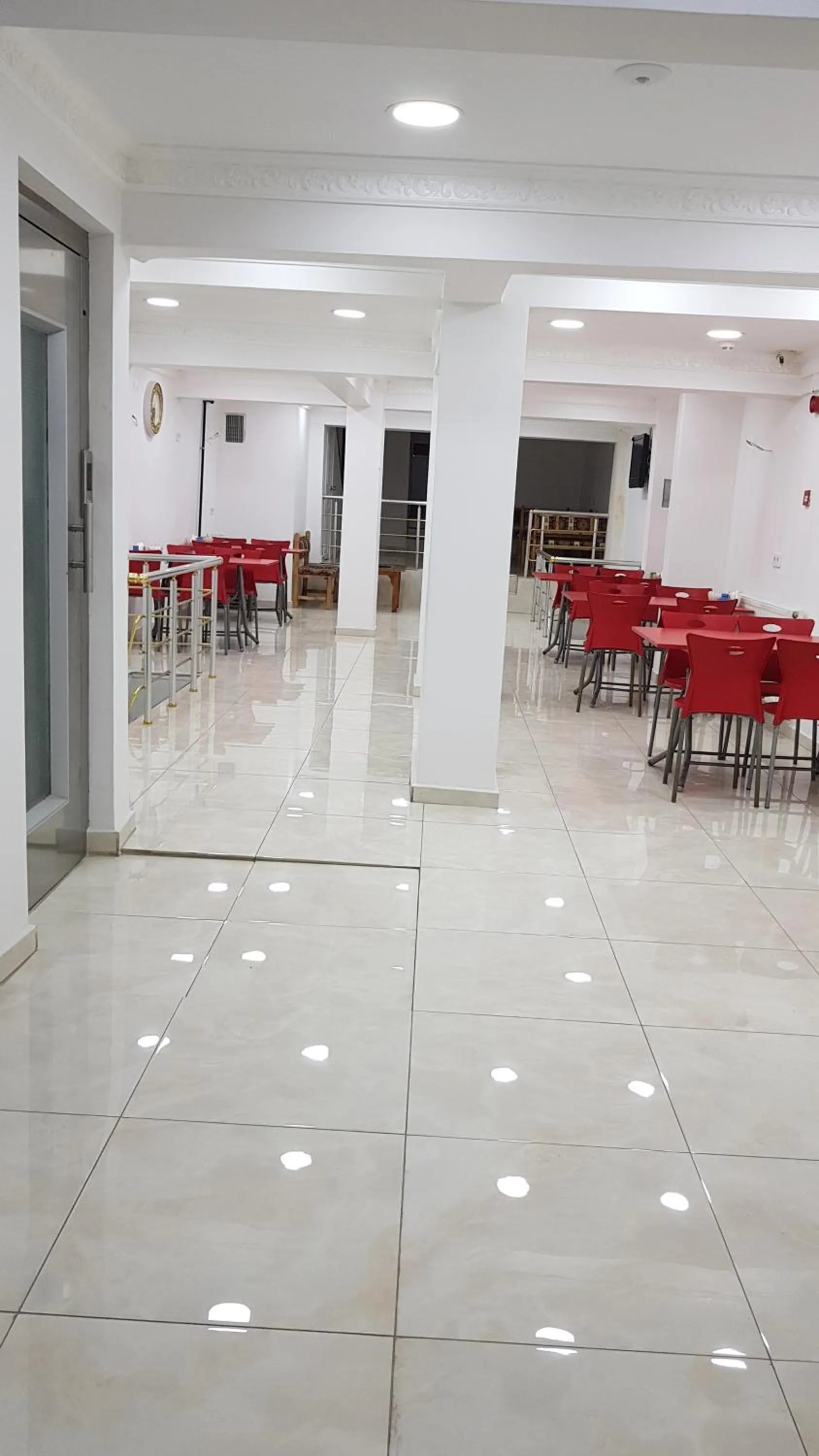 Restaurant/places to eat in Stad Pansiyon AİLE