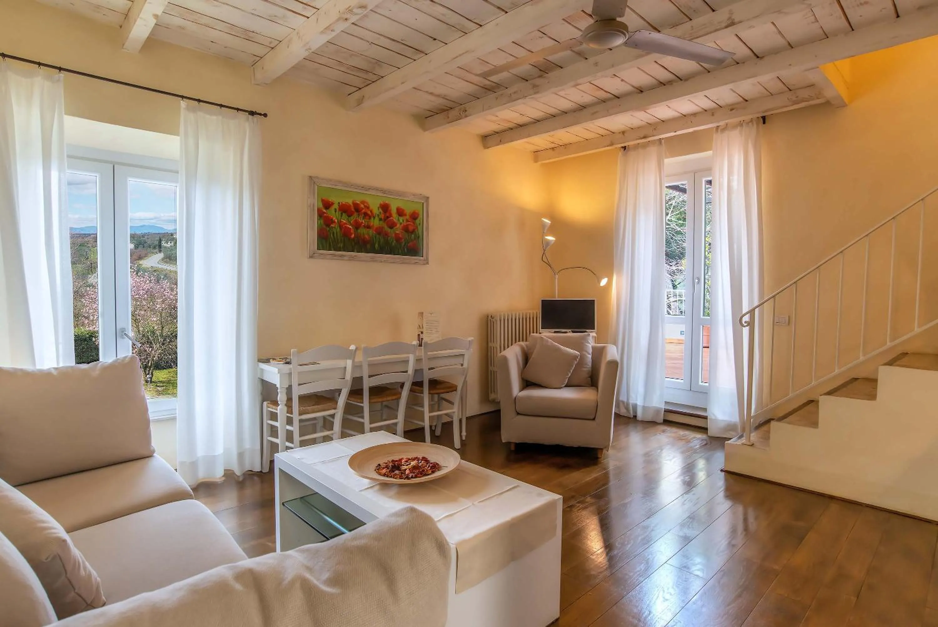 Living room in Villa Cassia di Baccano