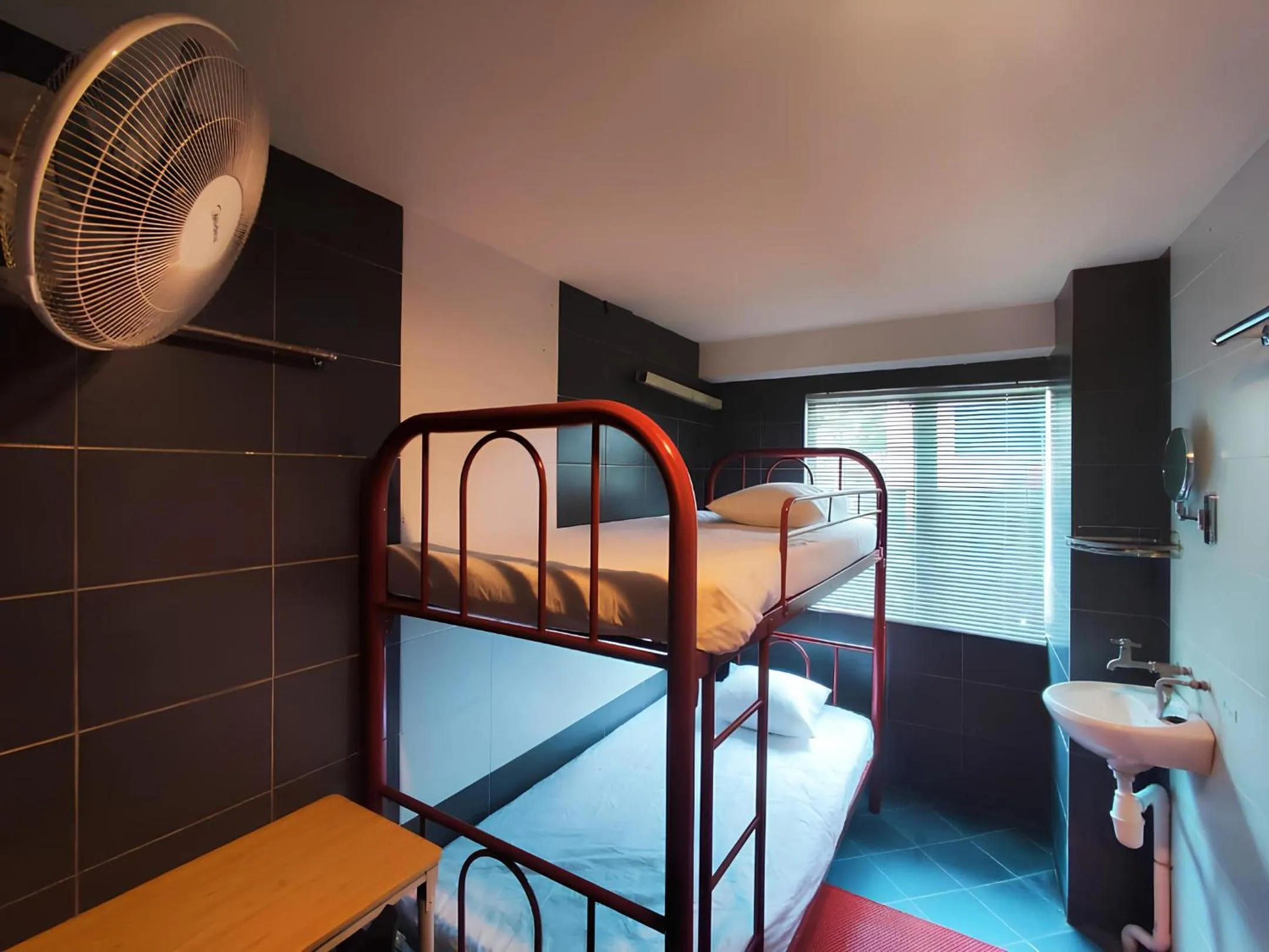 Bedroom, Bed in Natol Budget Homestay Rock Road