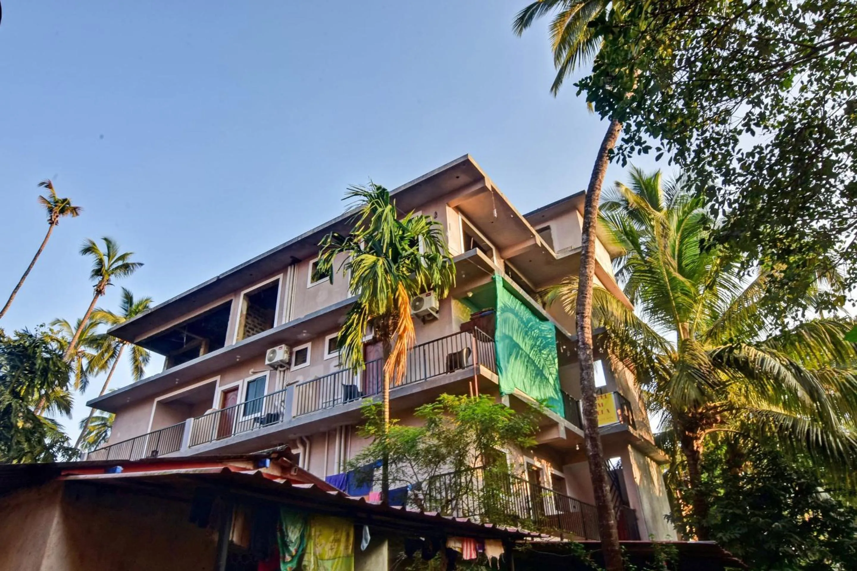 Facade/entrance in Hotel O by OYO Sai Leela