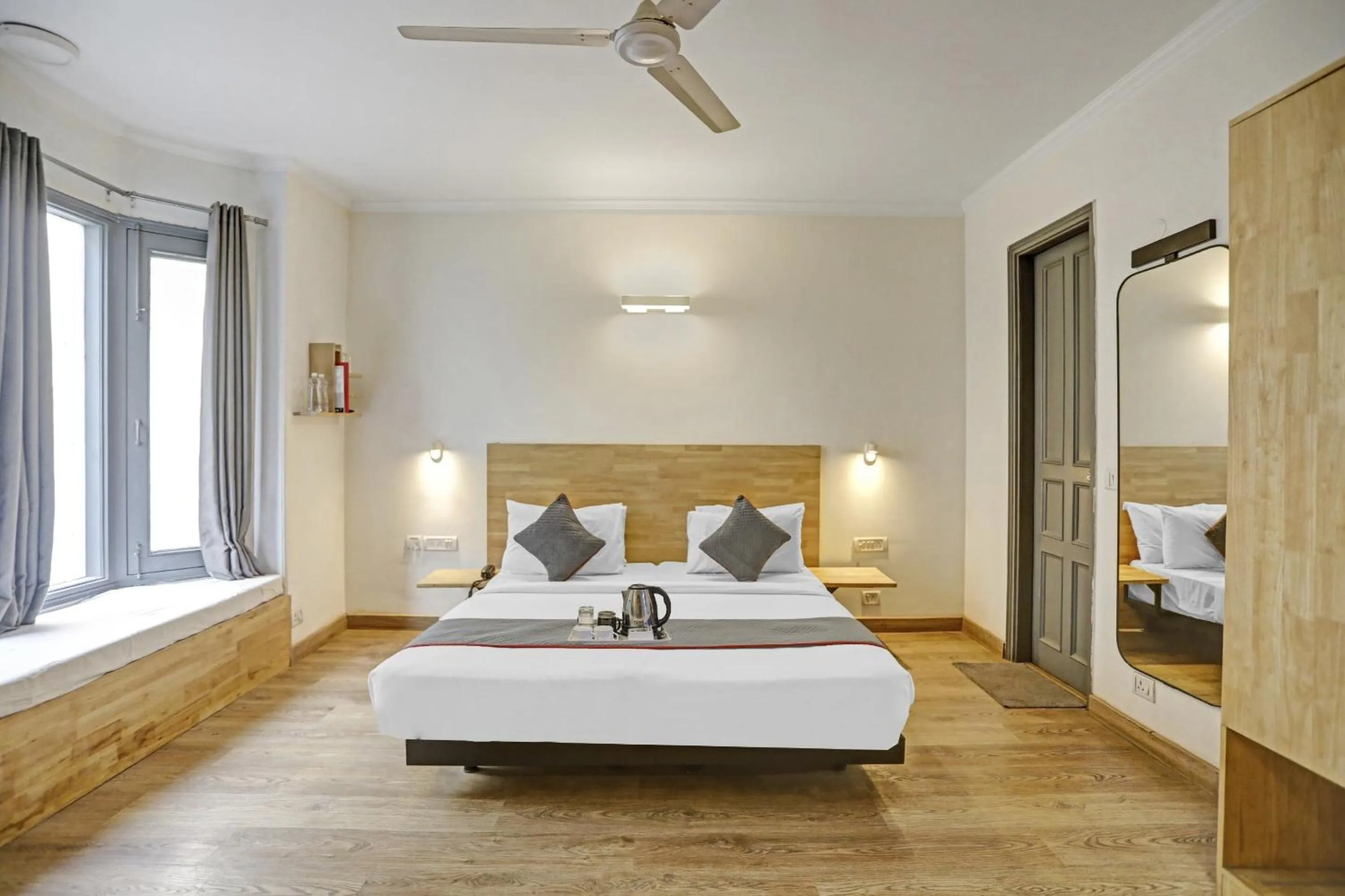 Bedroom in Super Townhouse Crystal Leaf