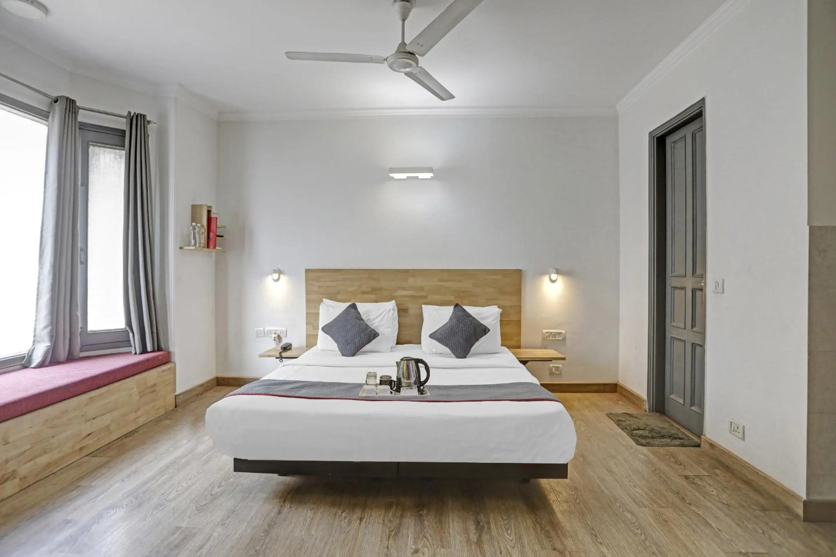 Bedroom in Super Townhouse Crystal Leaf