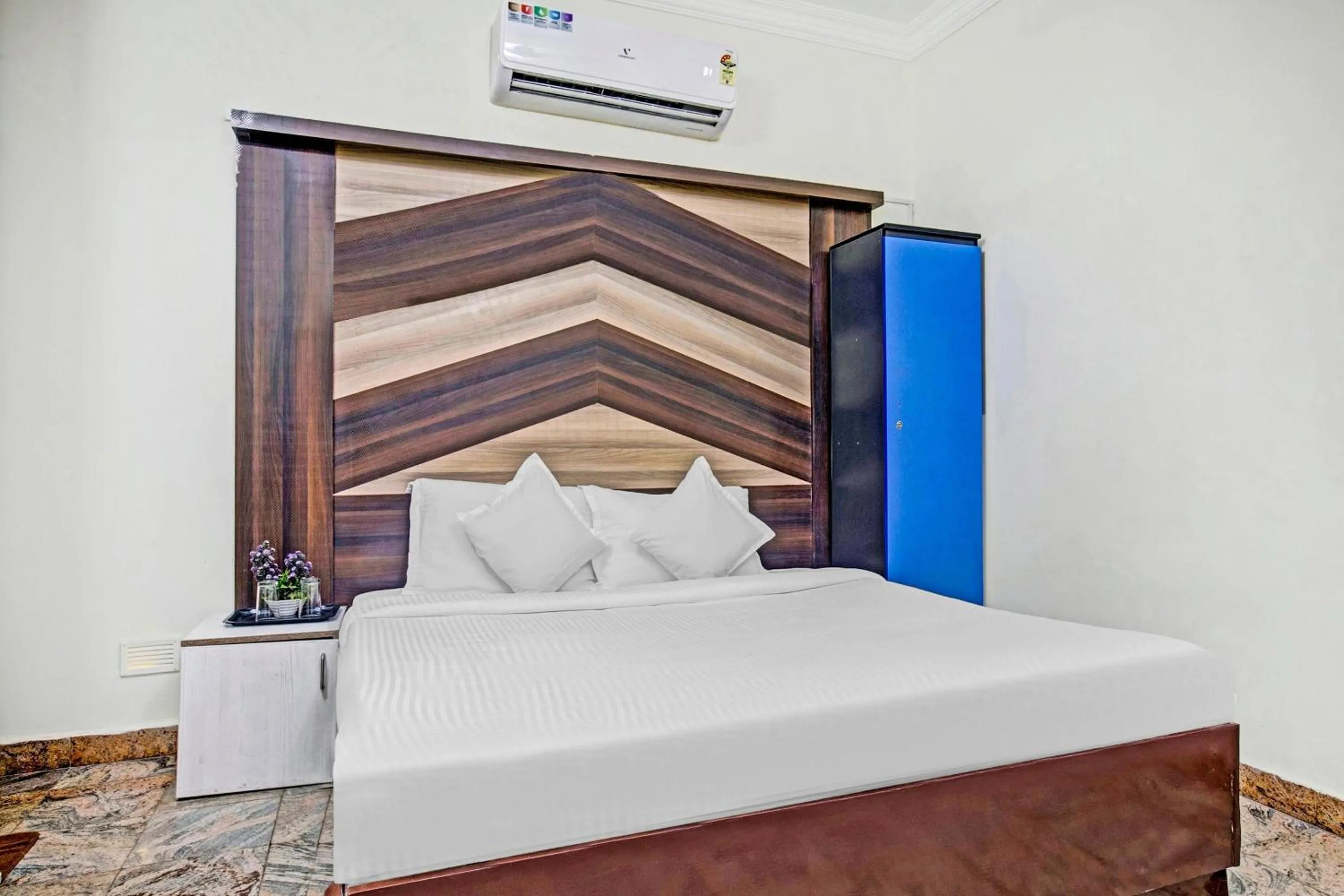 Bedroom in Hotel O Neethu Residency