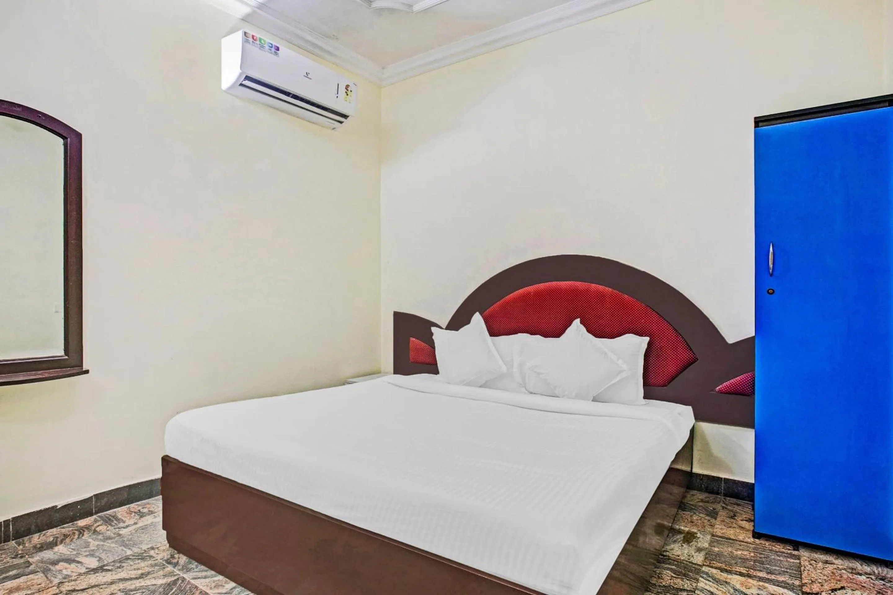 Lobby or reception in Hotel O Neethu Residency