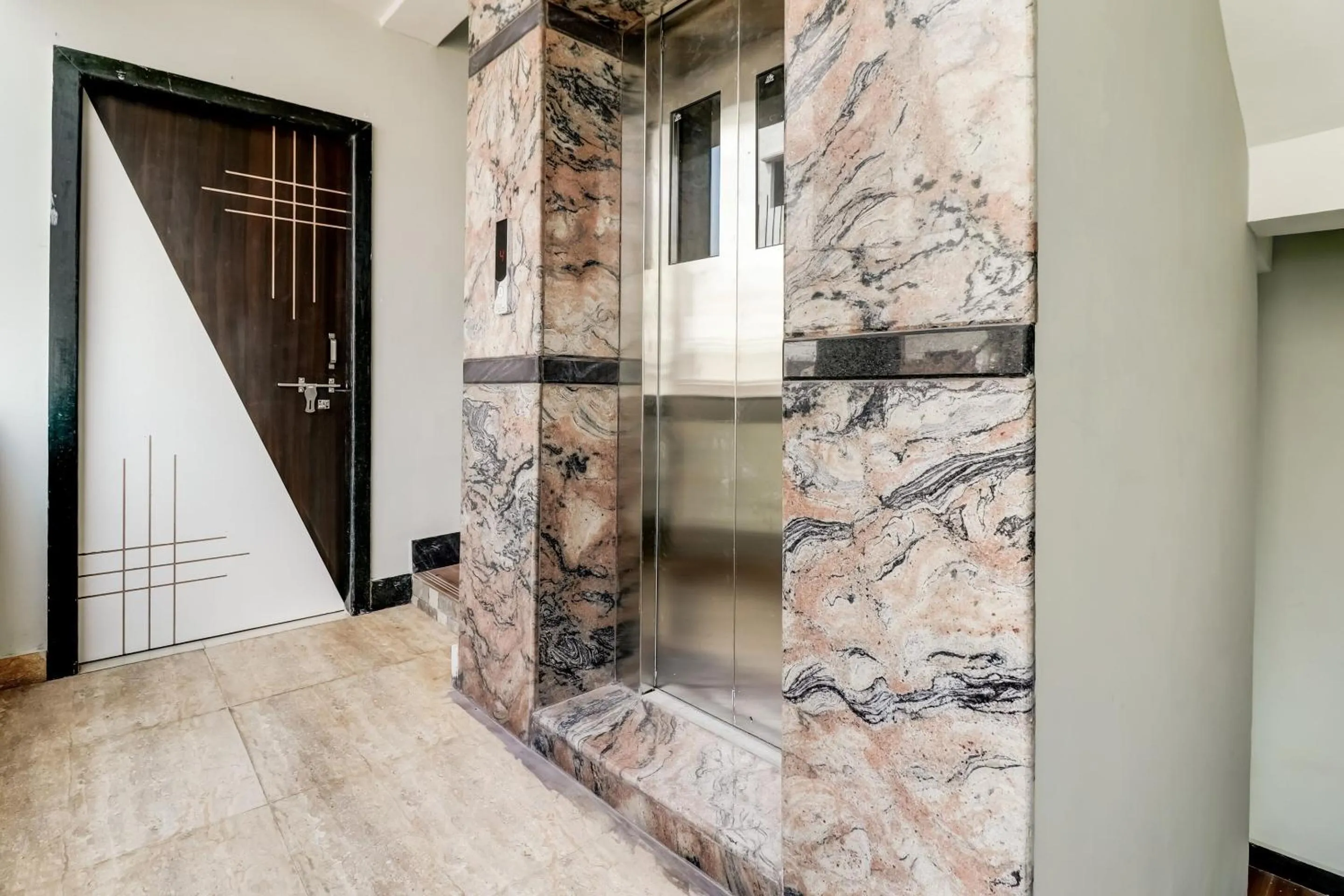 Bathroom in Hotel O Sri Singampalli Residency