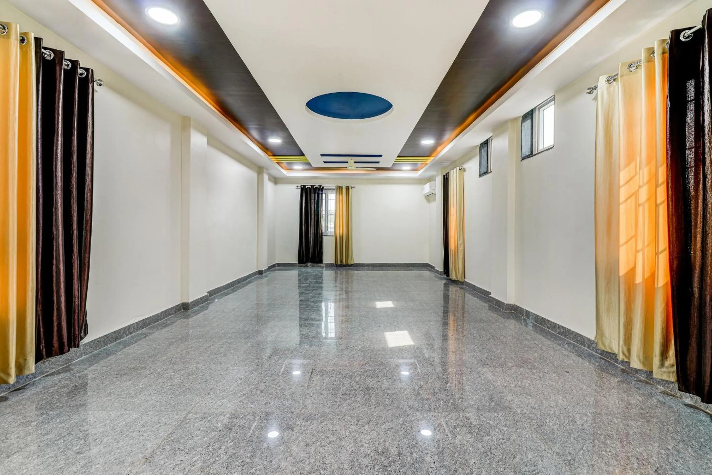 Bedroom in Hotel O Sri Singampalli Residency