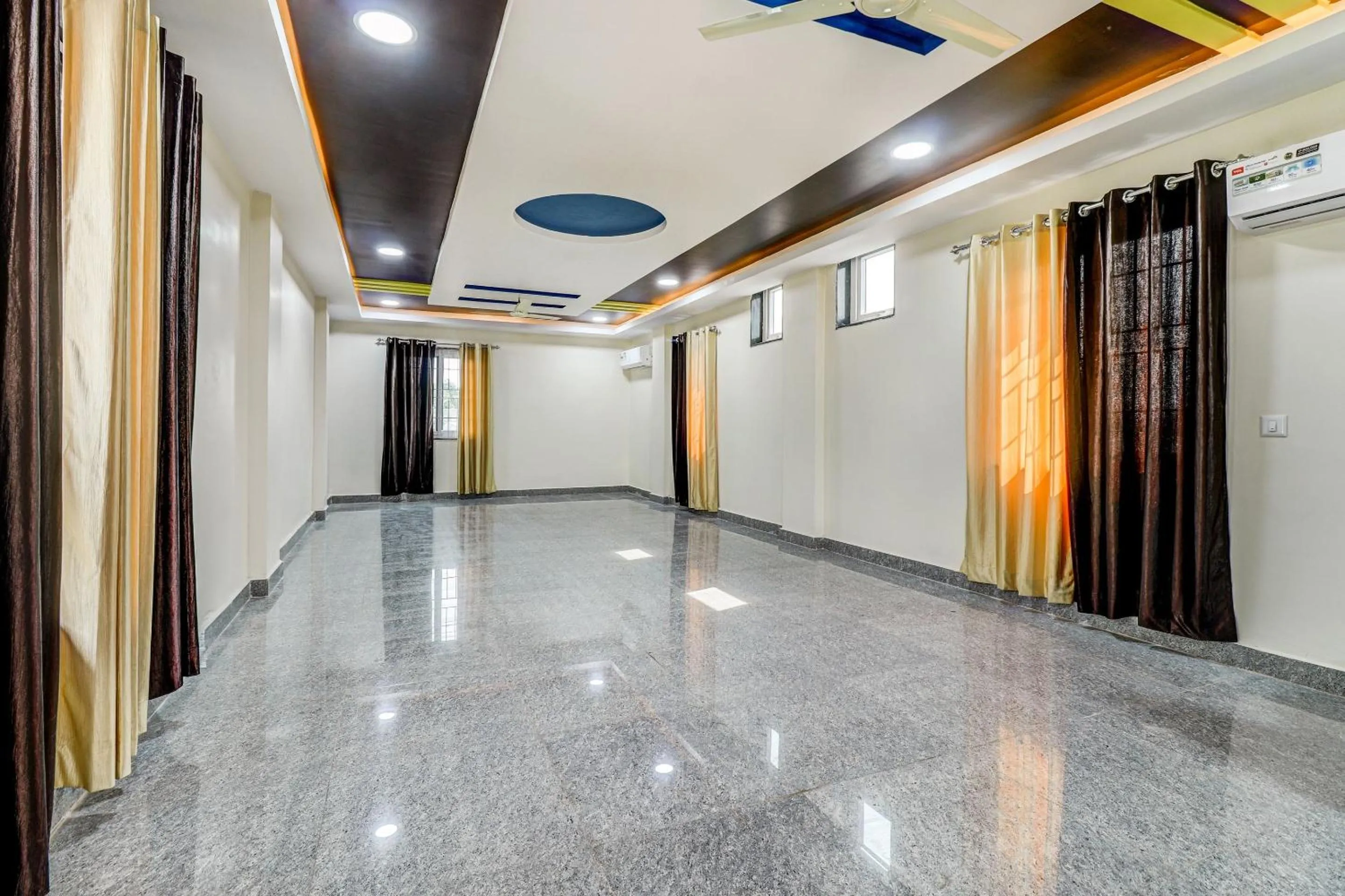 Lobby or reception in Hotel O Sri Singampalli Residency