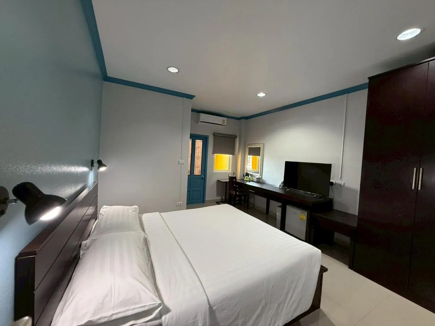 Bedroom, Bed in Garden Hill Hotel