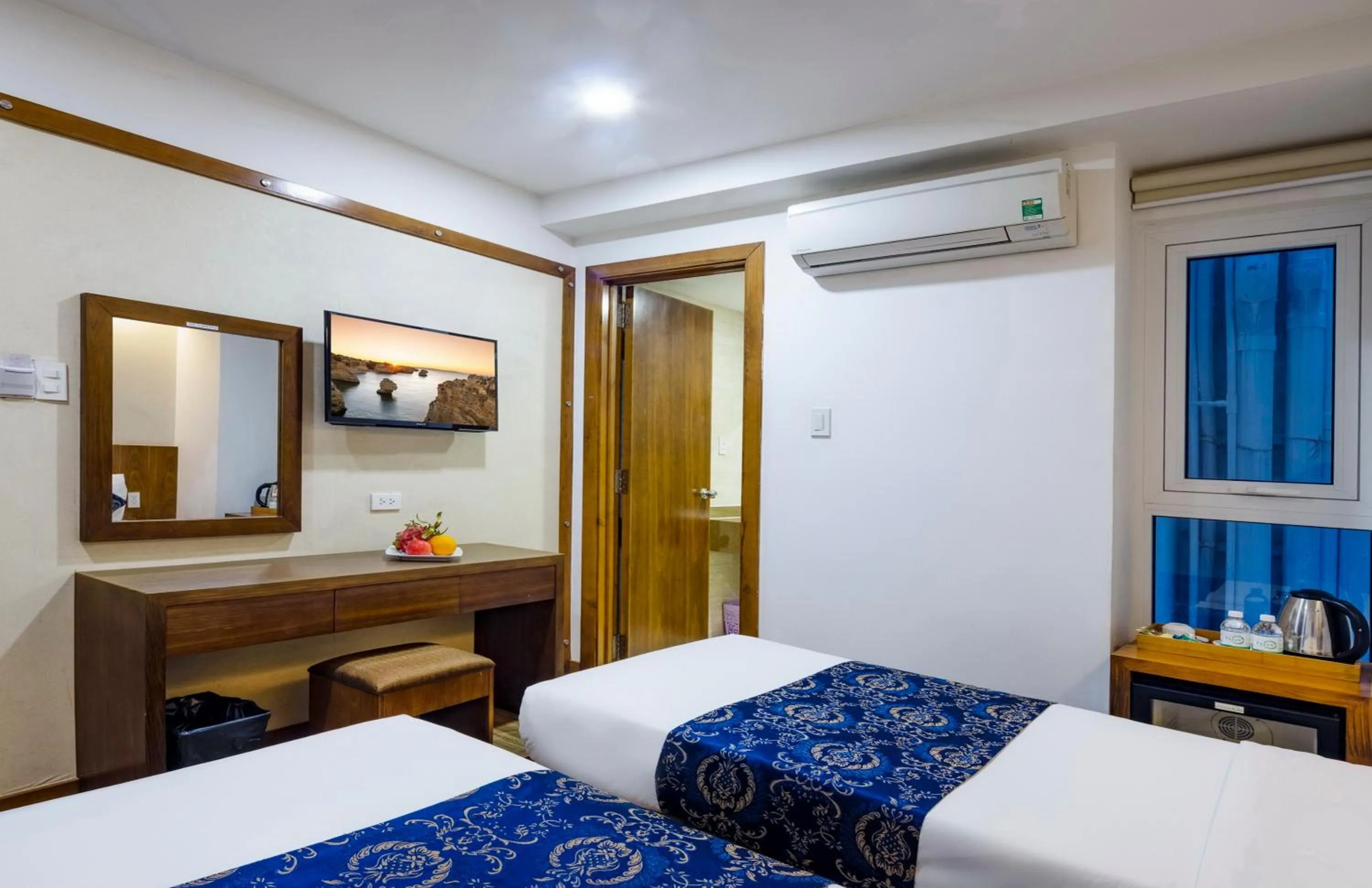 Photo of the whole room, Bed in Saphia Hotel Nha Trang