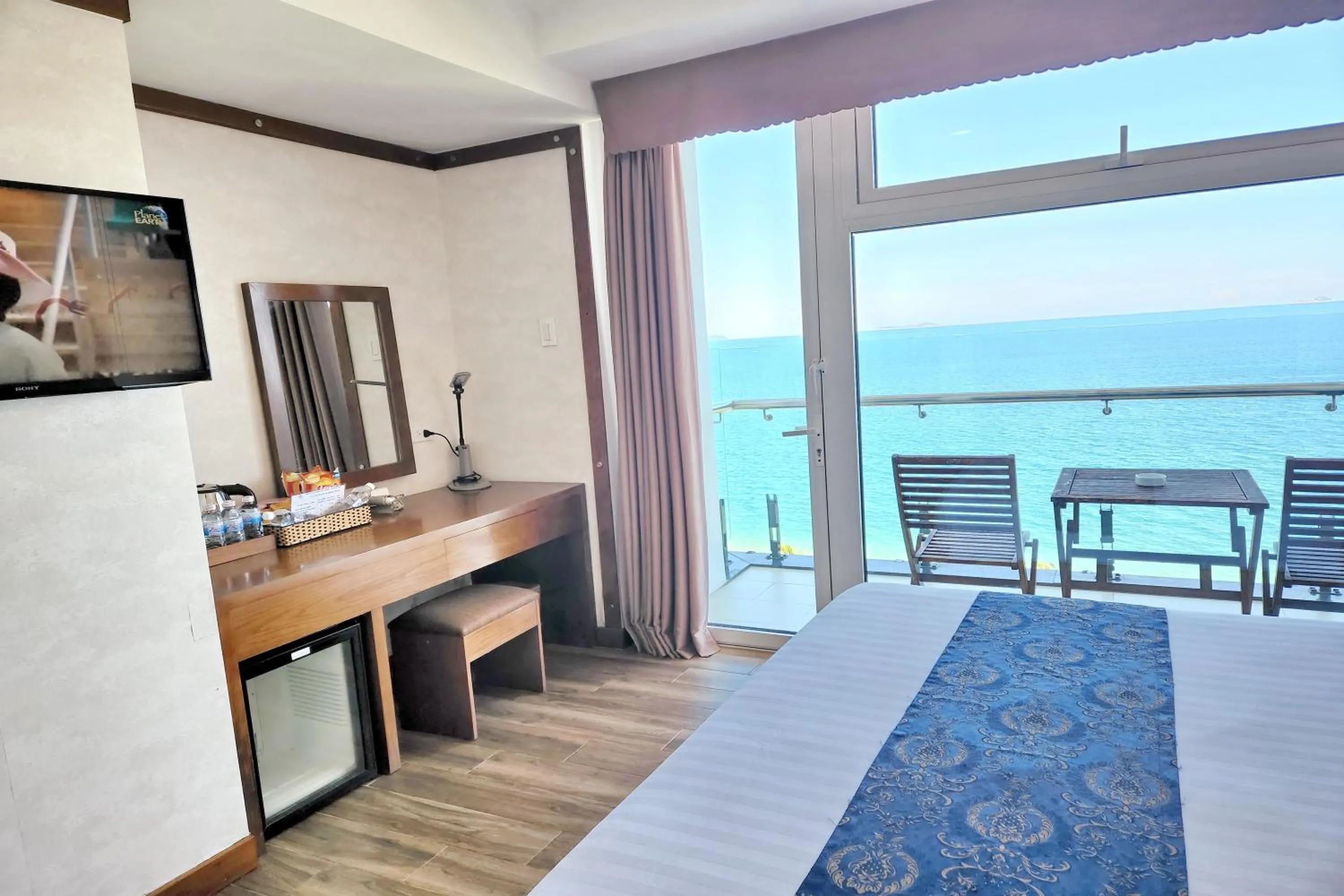 Sea view, Bed in Saphia Hotel Nha Trang