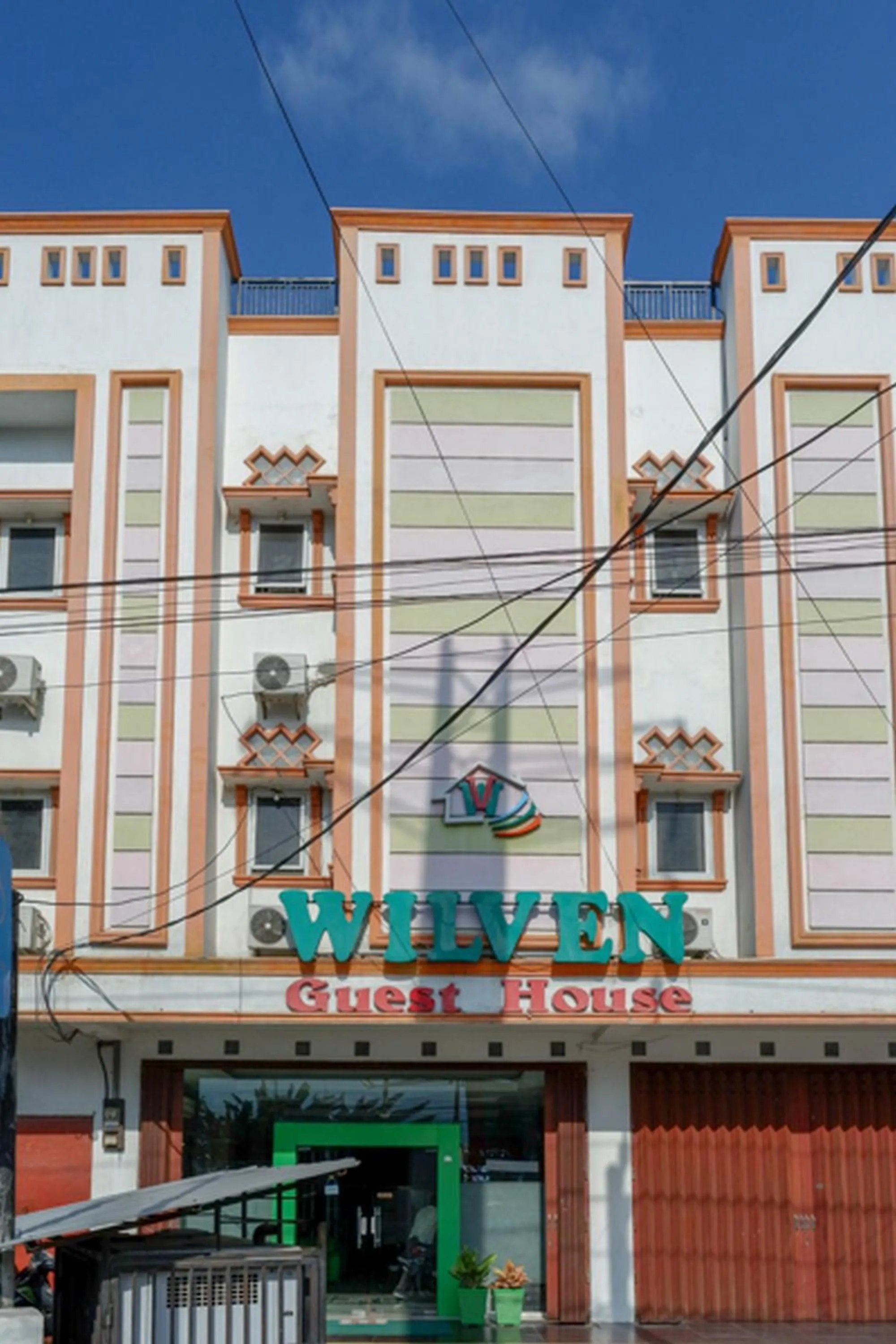 Property building in RedDoorz at Jalan Emmy Saelan Palu