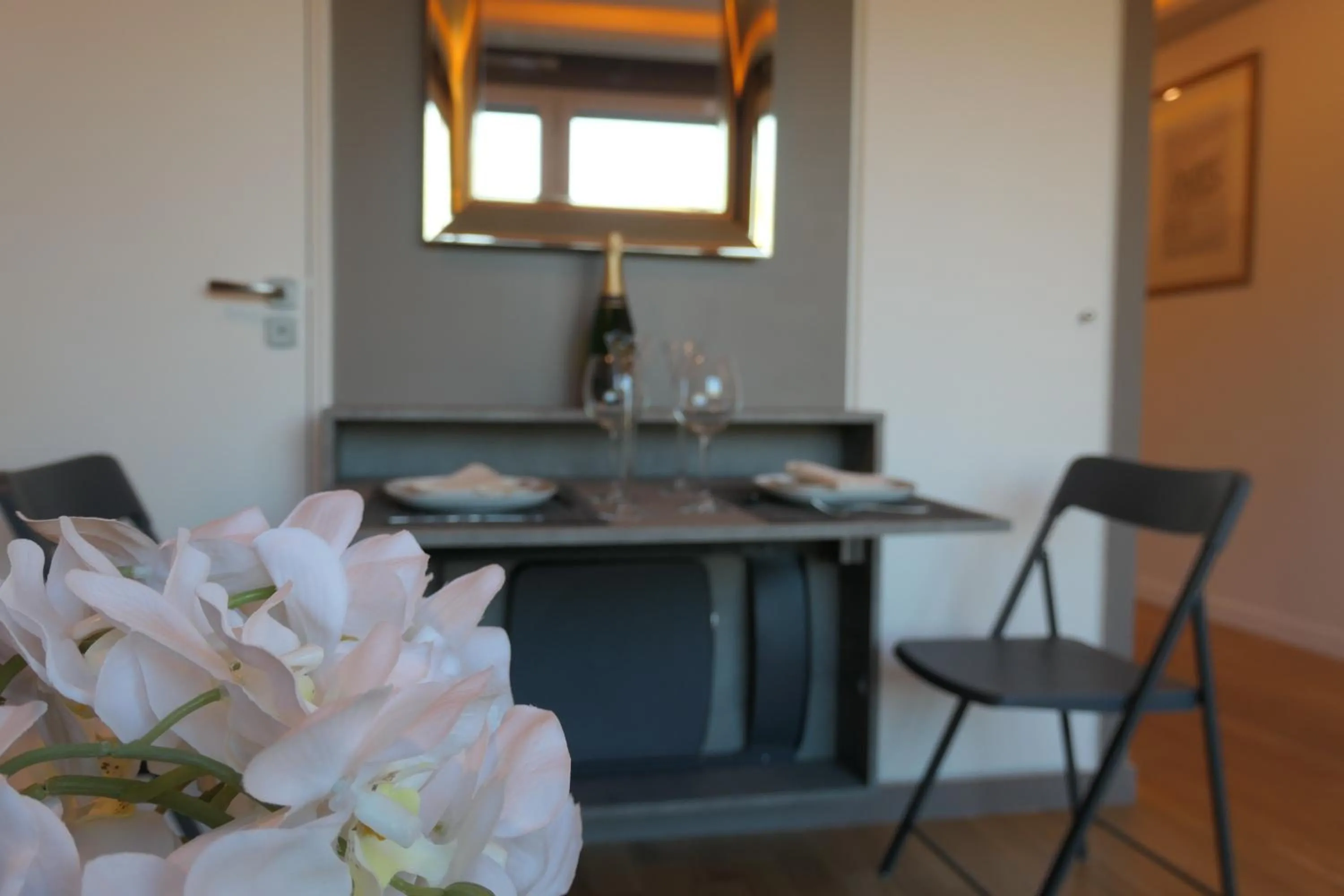 Seating area in Luxury Studio Daumesnil Wifi & Netflix