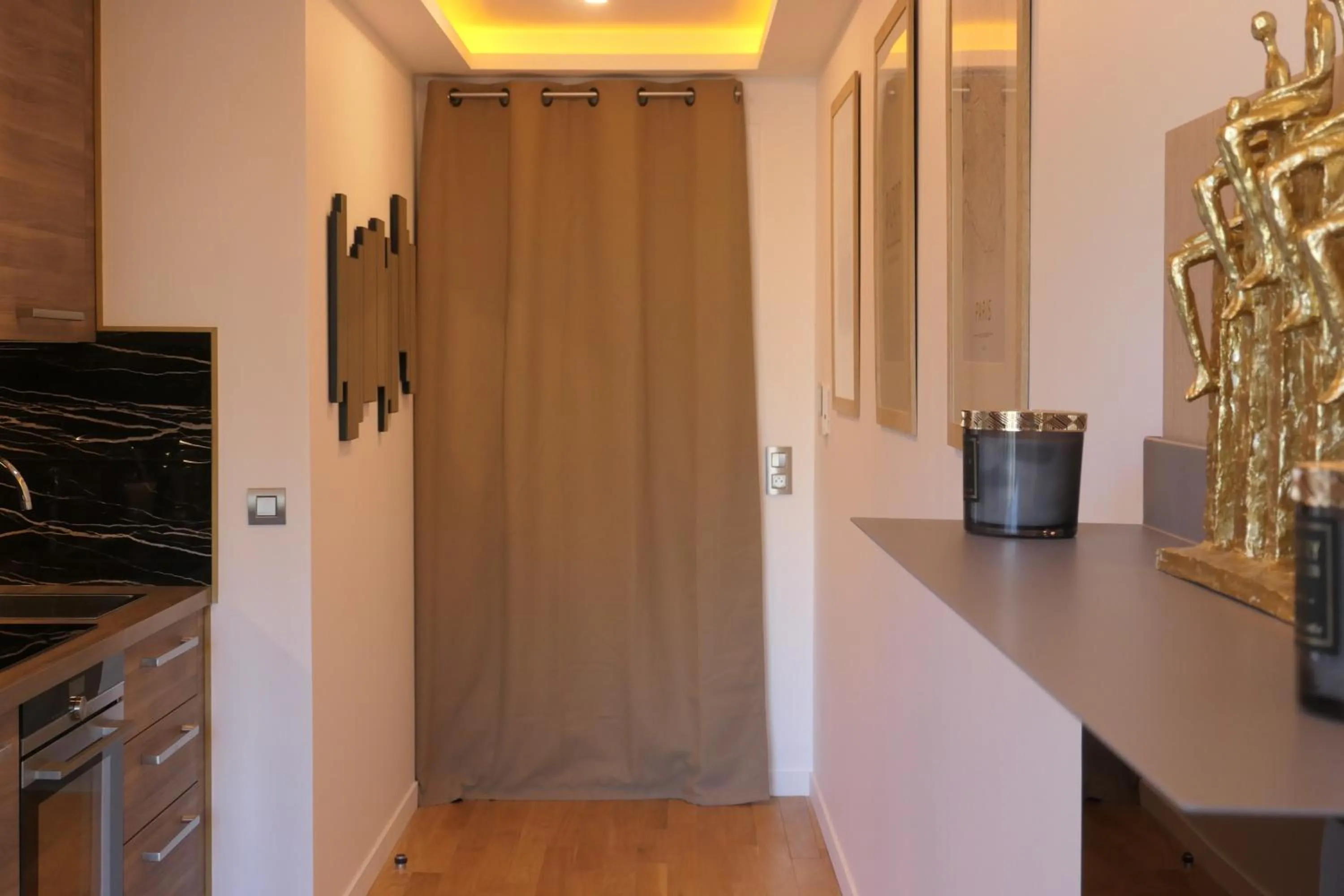 Decorative detail in Luxury Studio Daumesnil Wifi & Netflix