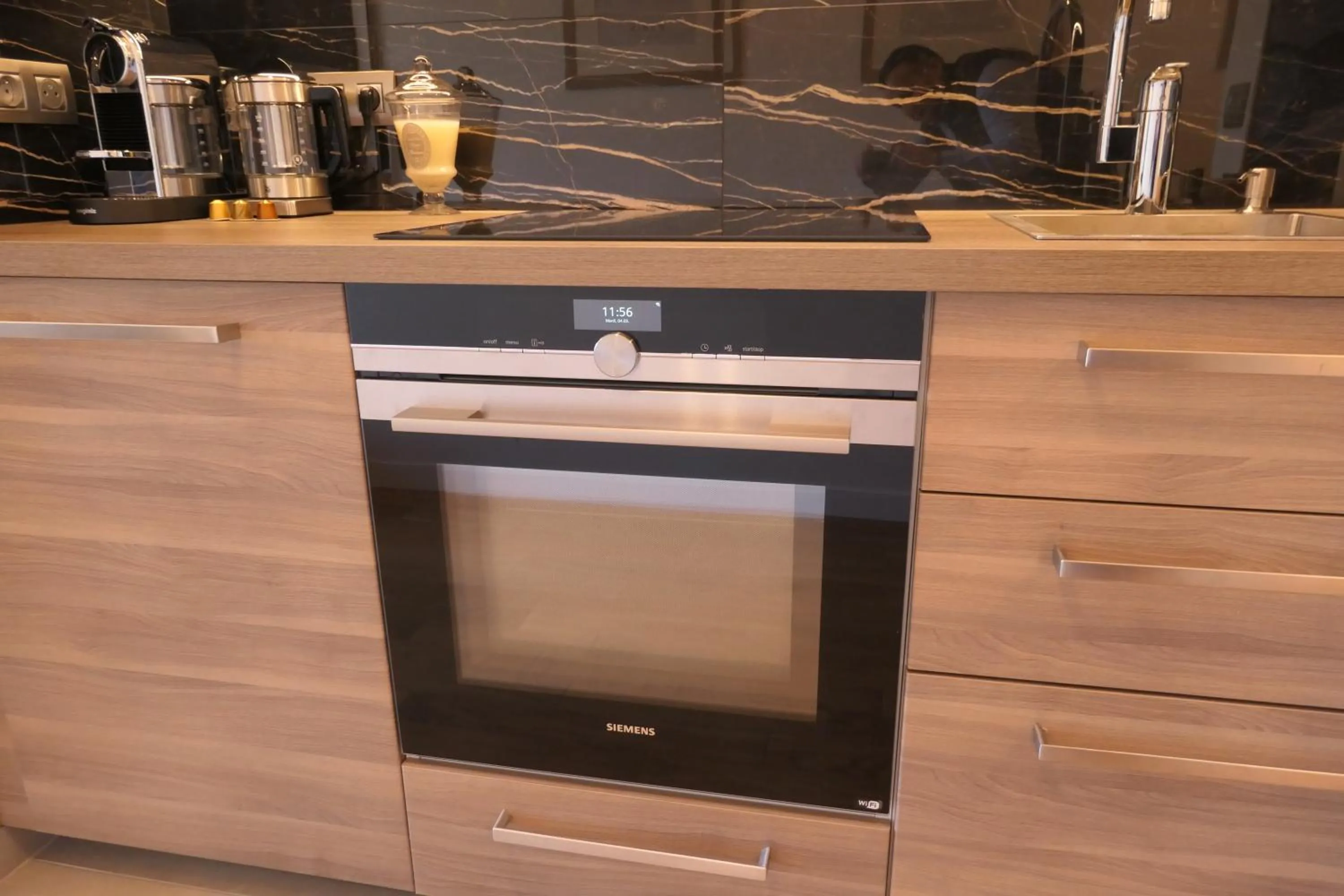 minibar in Luxury Studio Daumesnil Wifi & Netflix