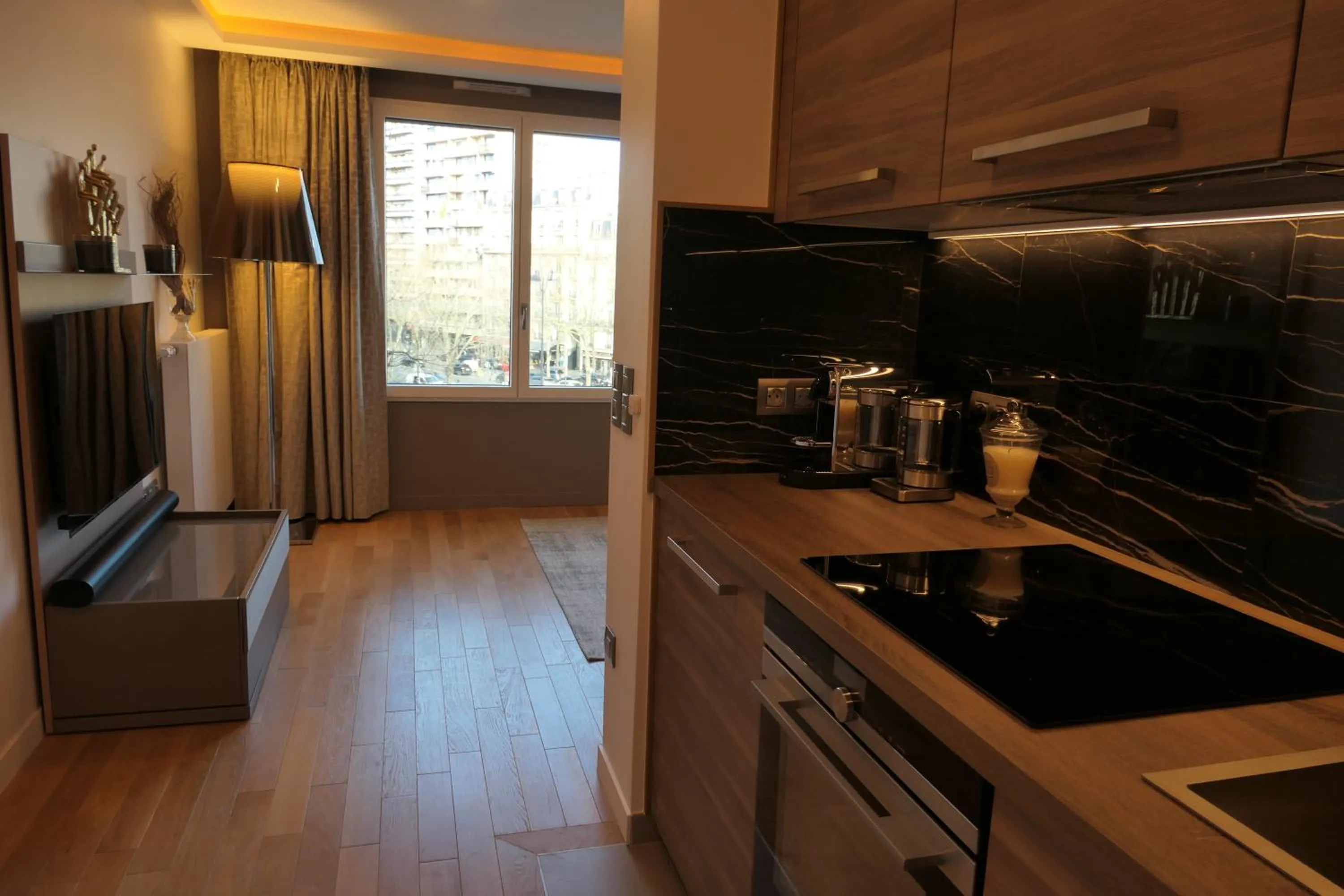 Kitchen or kitchenette in Luxury Studio Daumesnil Wifi & Netflix