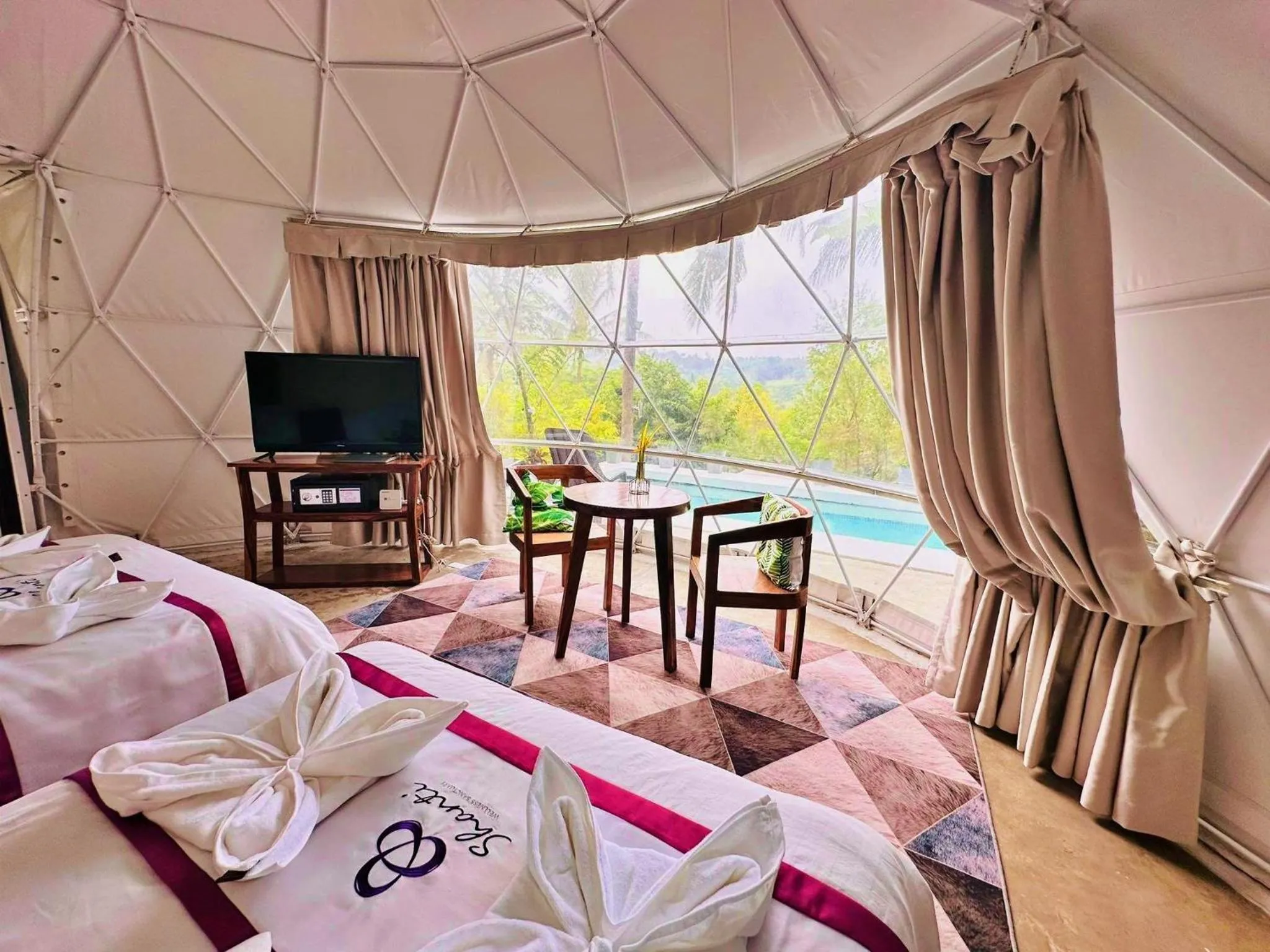 Bed in Shanti Wellness Sanctuary