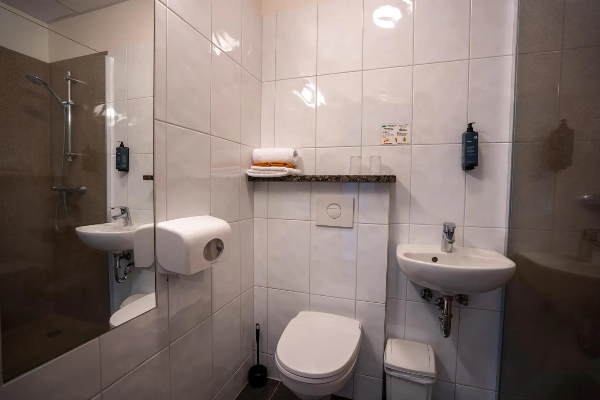 Bathroom in Hótel Skógafoss by EJ Hotels