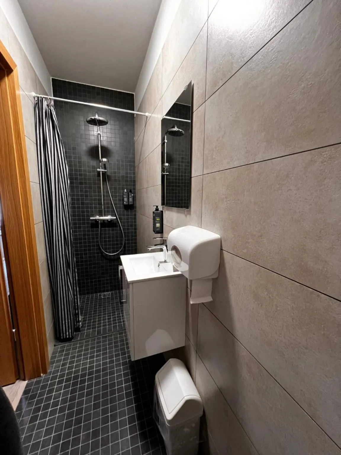 Bathroom in Hótel Skógafoss by EJ Hotels