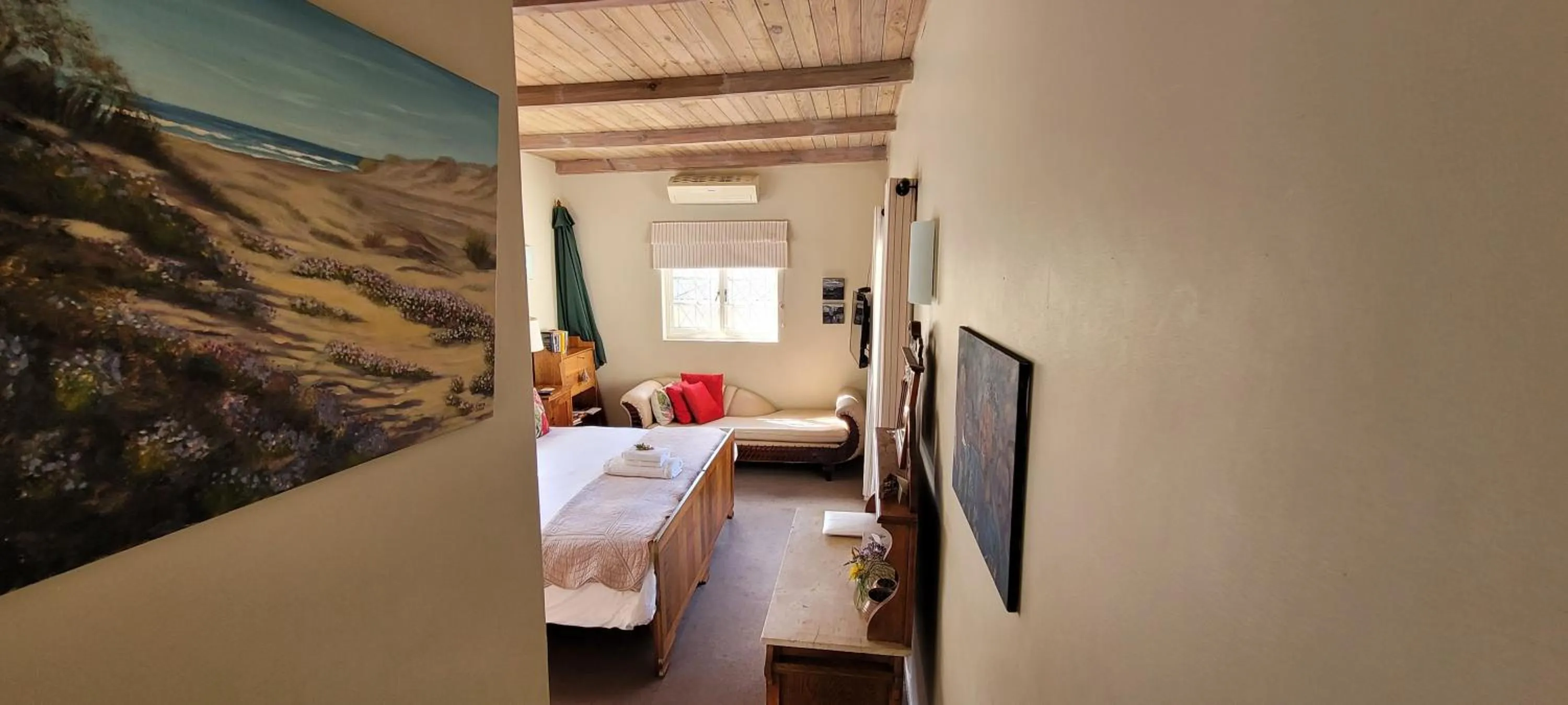 Bedroom, Bed in AppleBee Guest Cottages