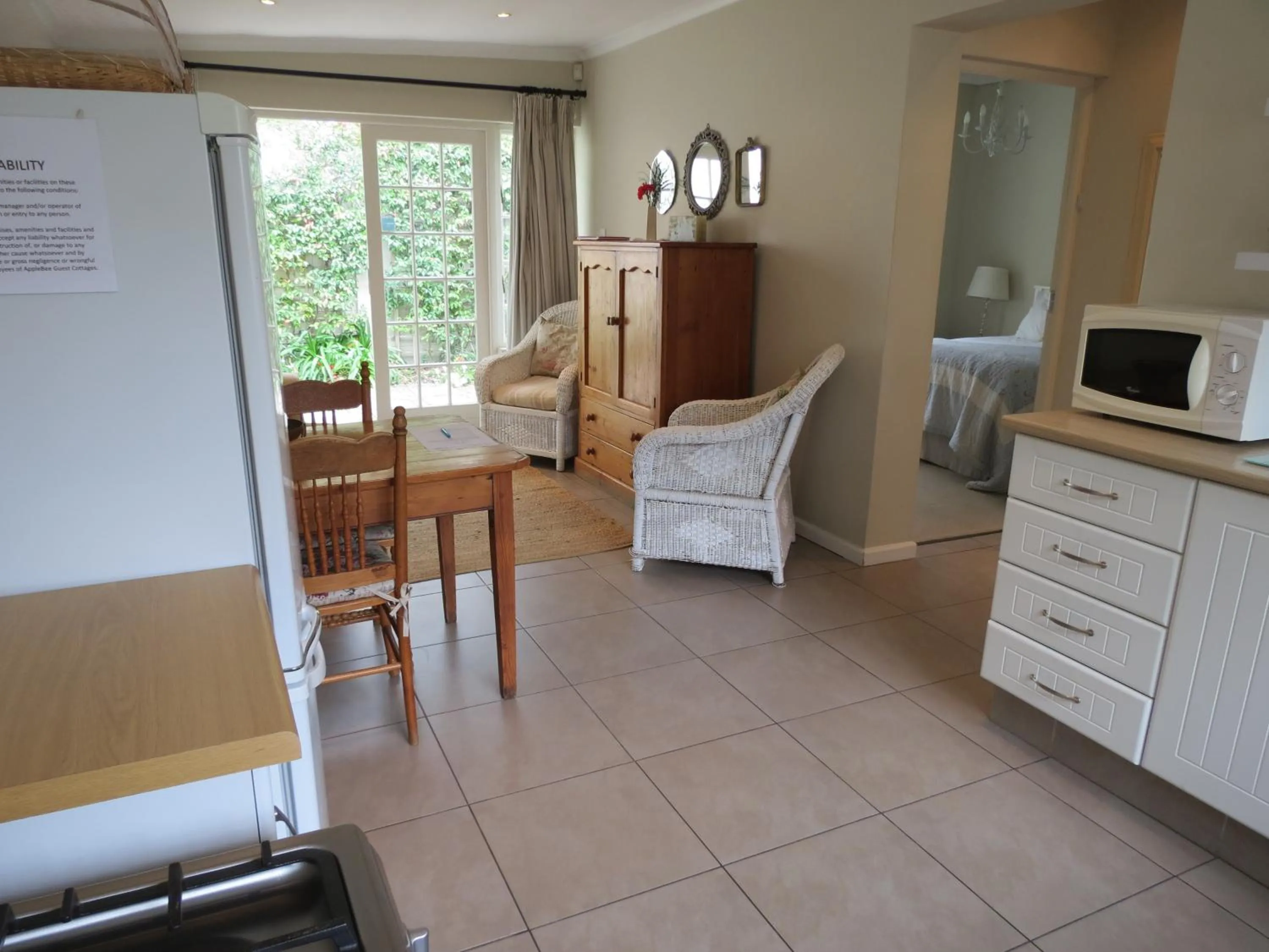 Kitchen or kitchenette in AppleBee Guest Cottages